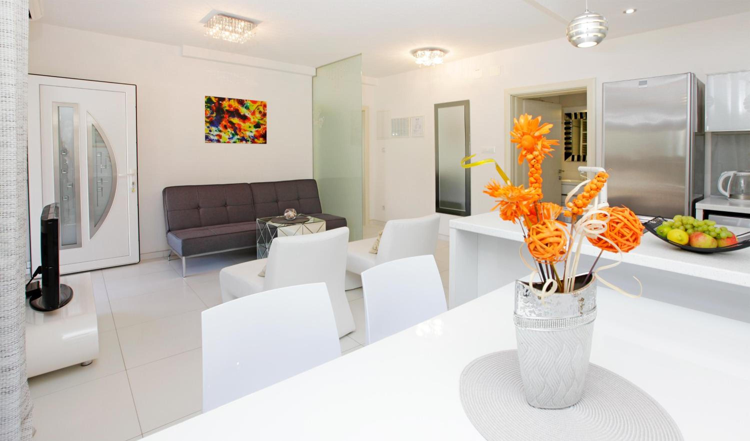 Superior One-Bedroom Apartment with Spa Bath - Photo 1