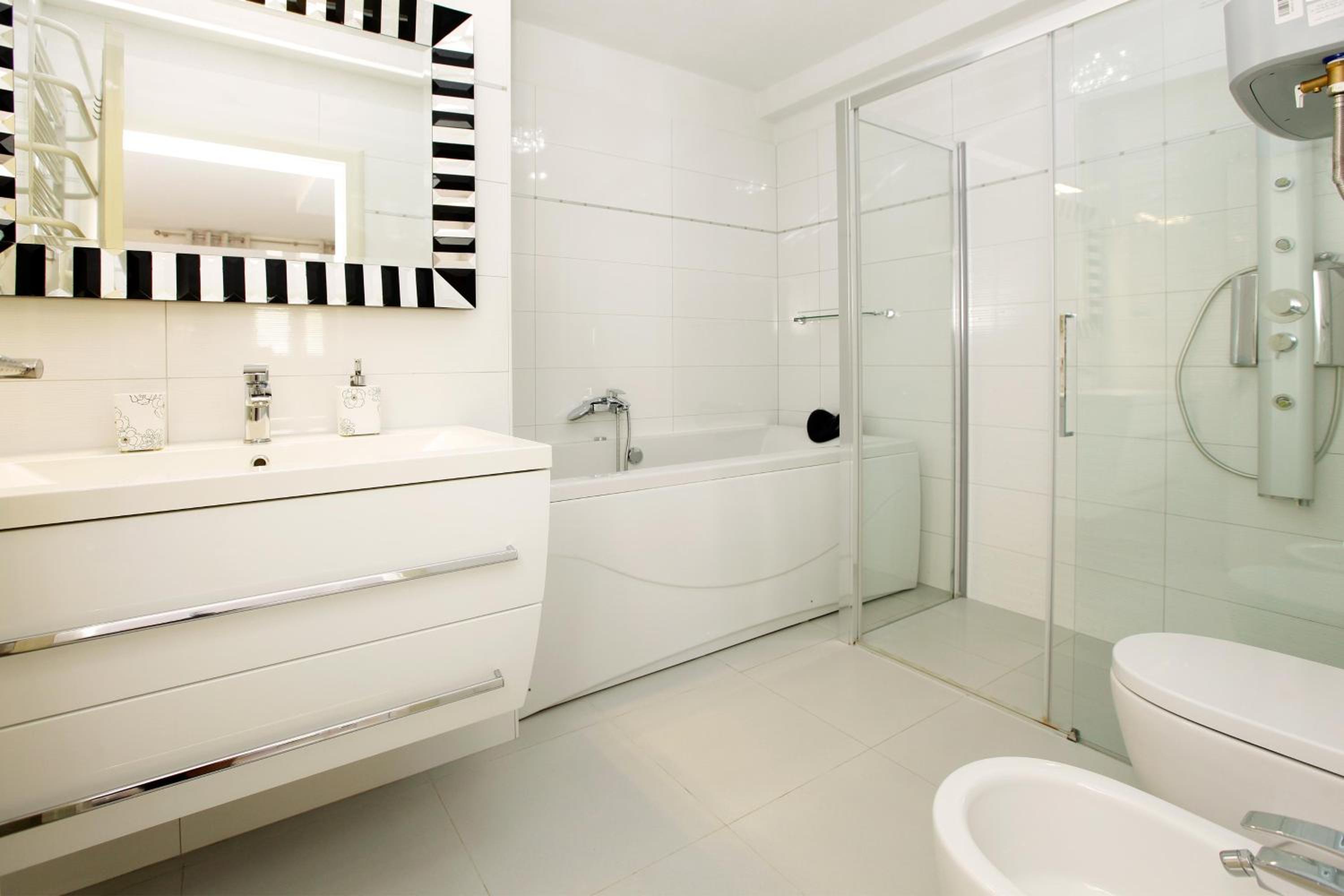 Superior One-Bedroom Apartment with Spa Bath - Photo 3