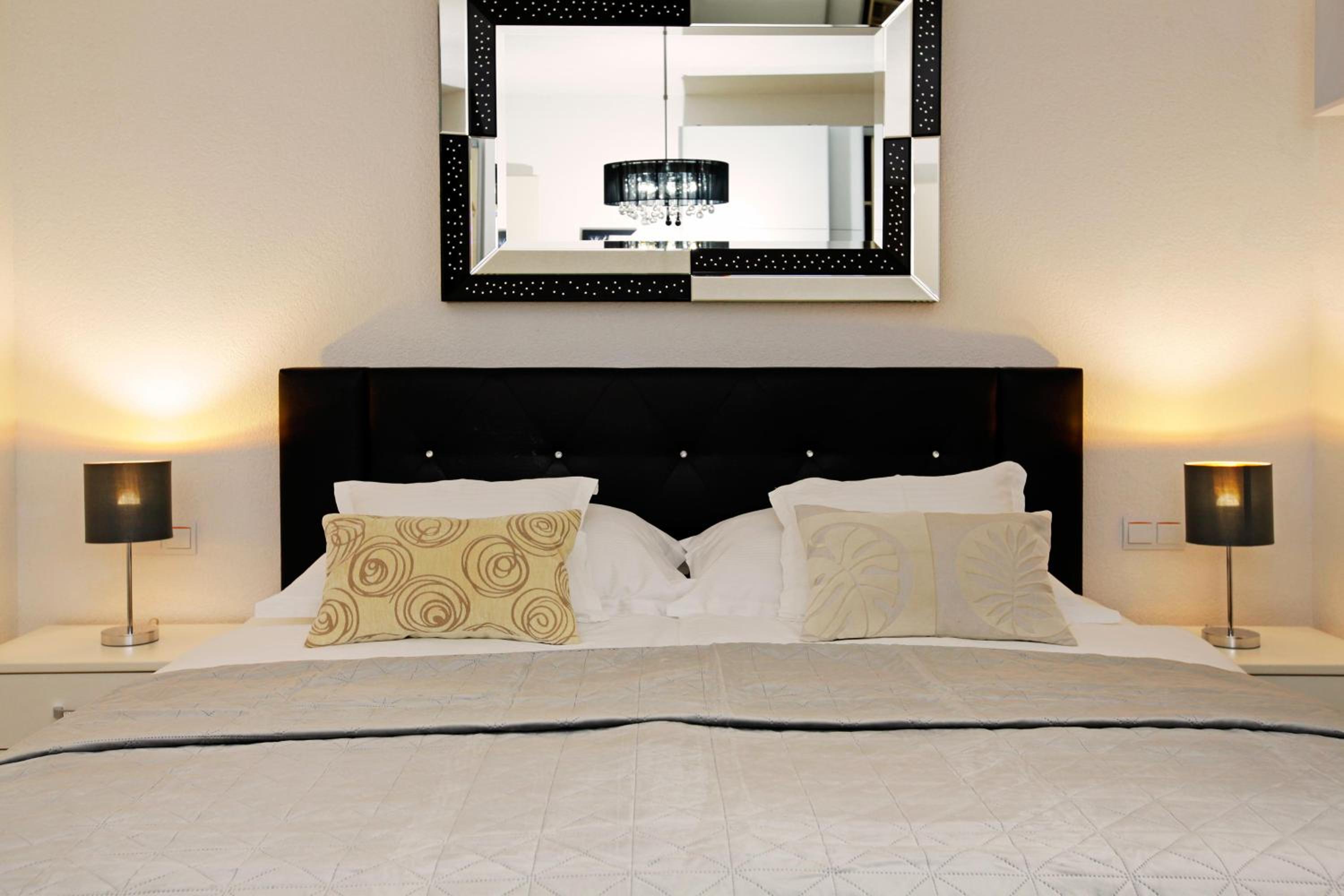 Superior One-Bedroom Apartment with Spa Bath - Photo 6