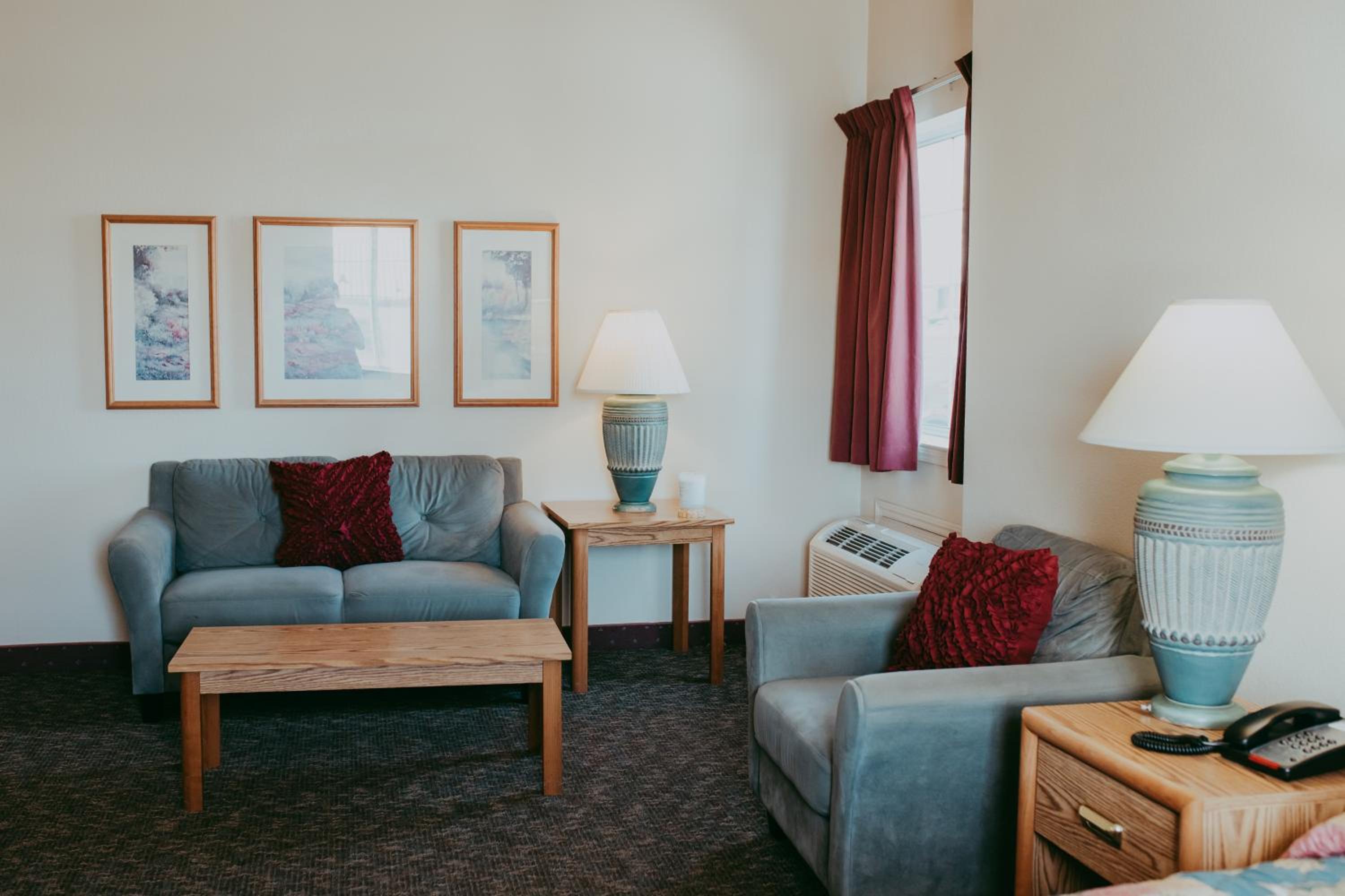Deluxe Queen Room - Photo 3