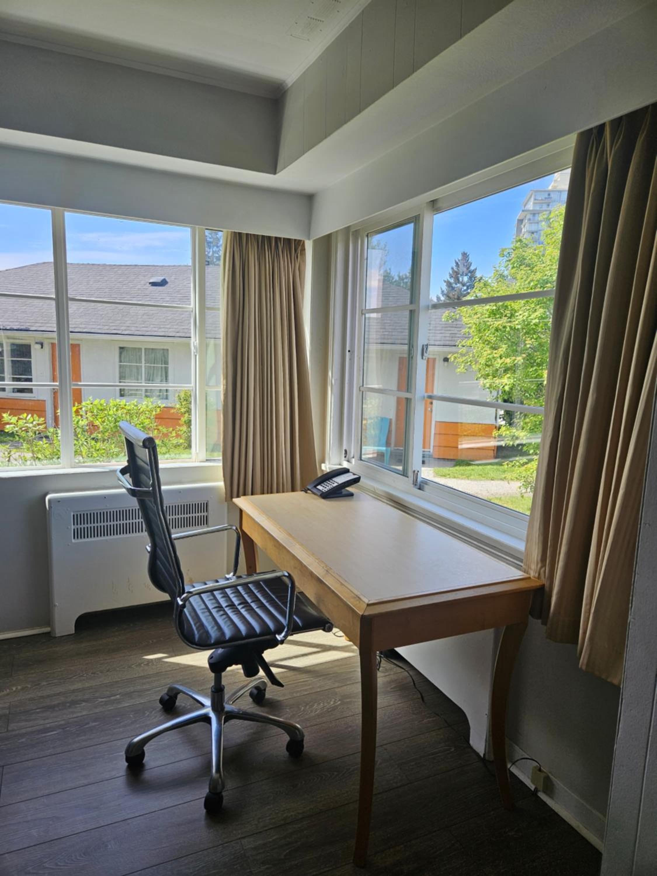 Deluxe Suite - Photo 2