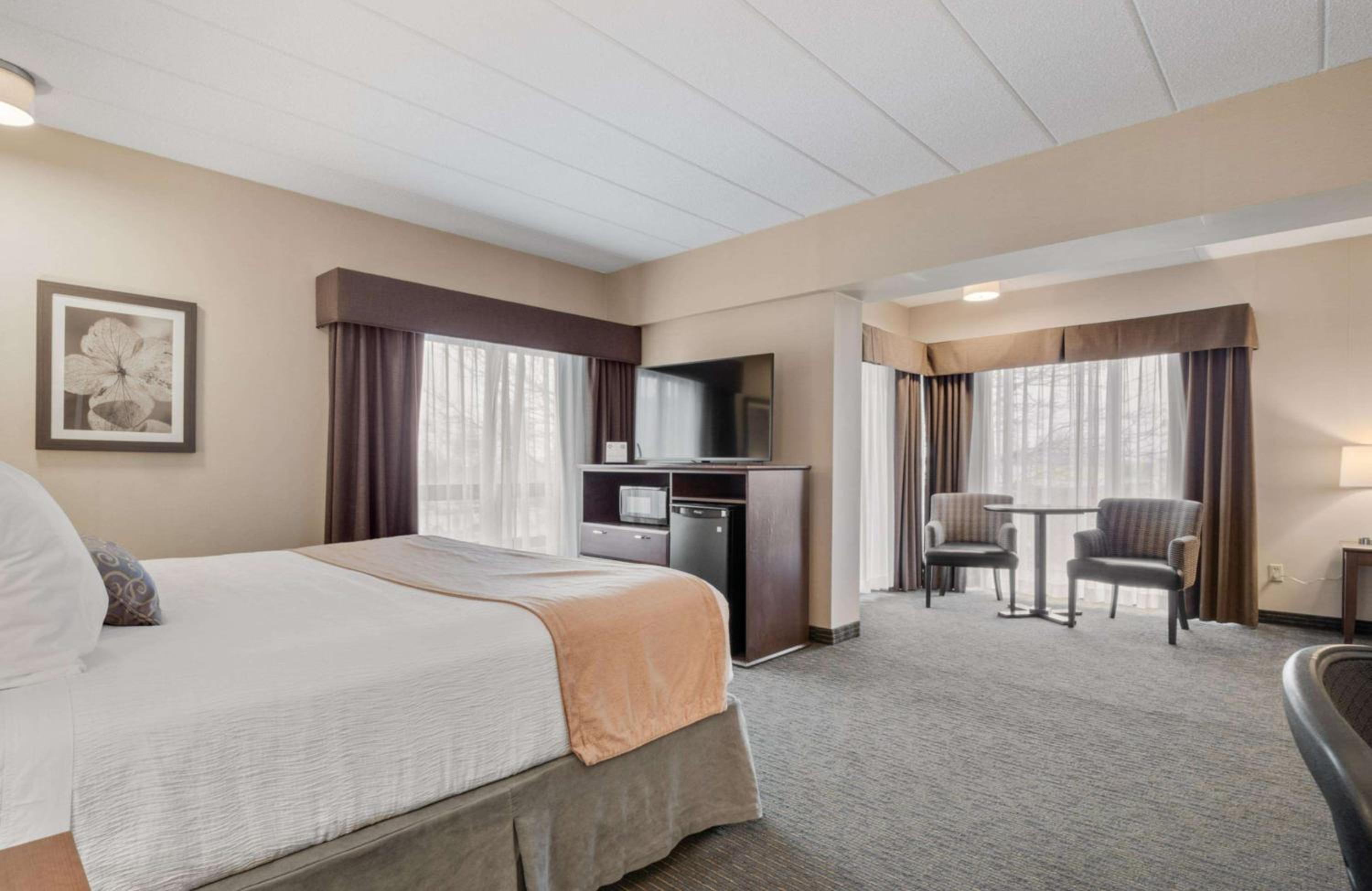 Large Tower King Room with Balcony - Non Smoking