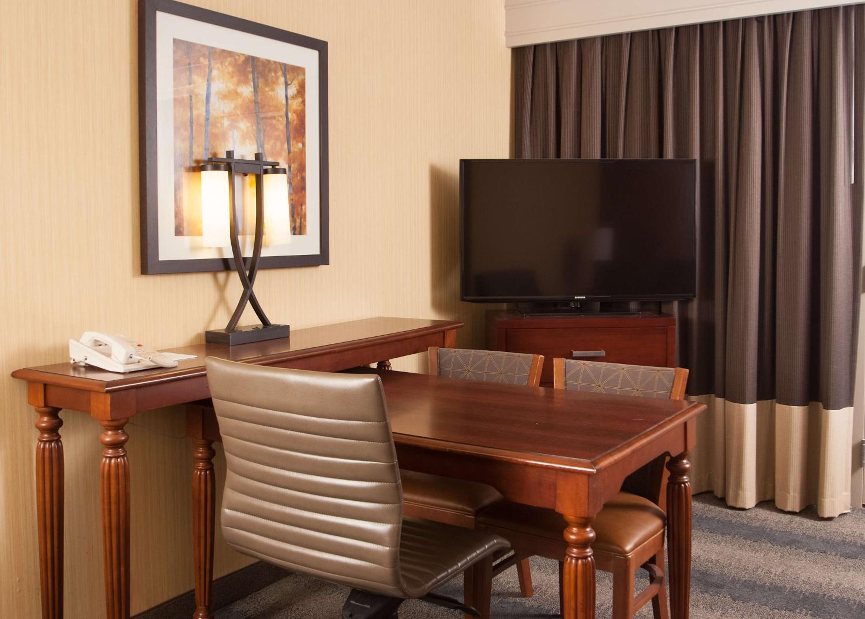 Two-Room King Suite - Non-Smoking - Photo 7