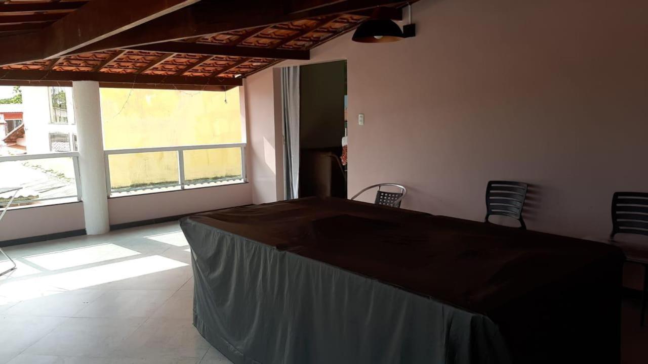 Six-Bedroom House photo 2
