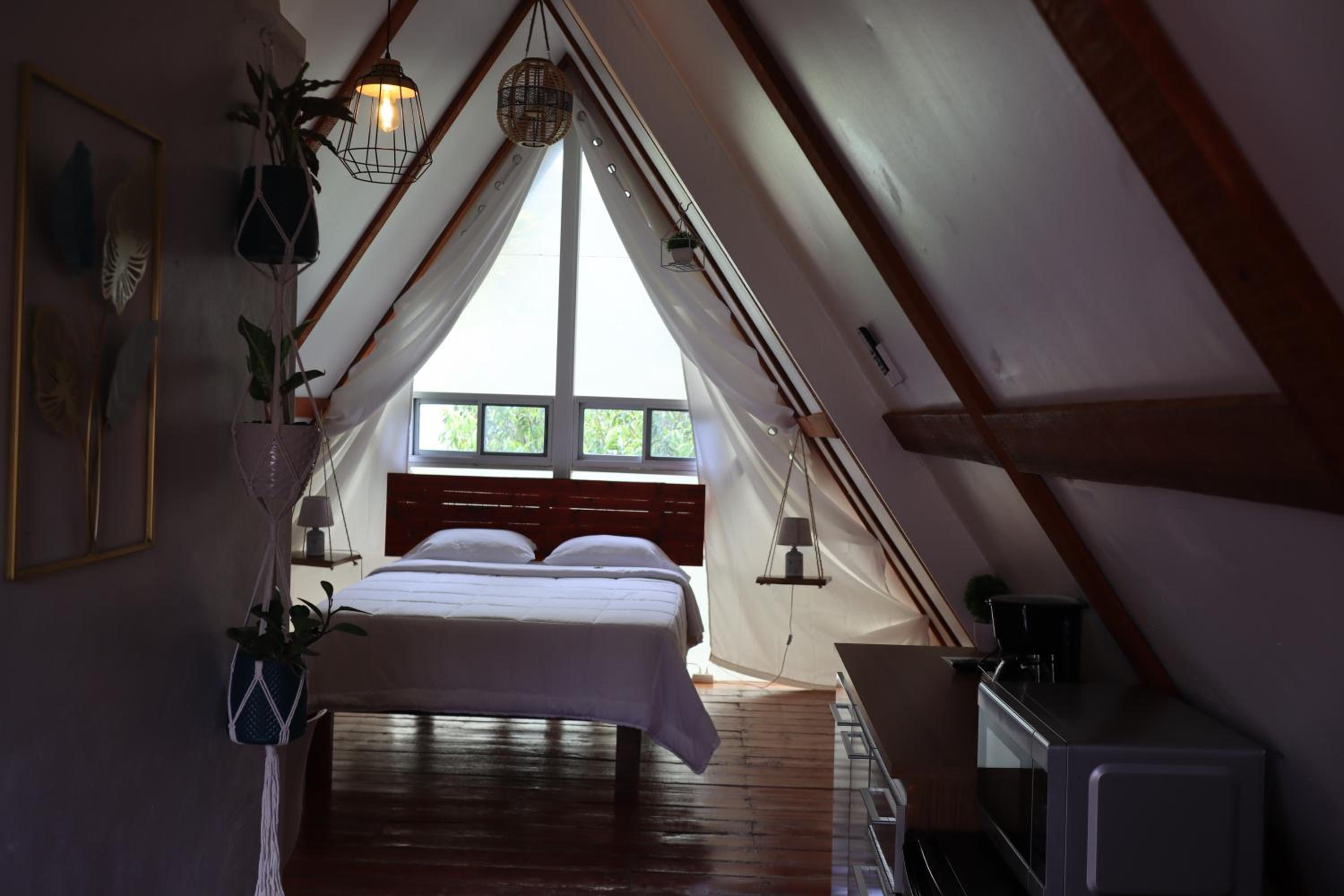 Queen Room photo 3