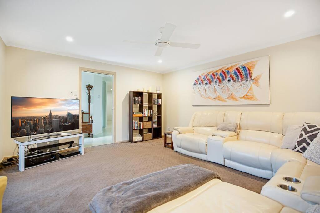 Four-Bedroom House photo 3