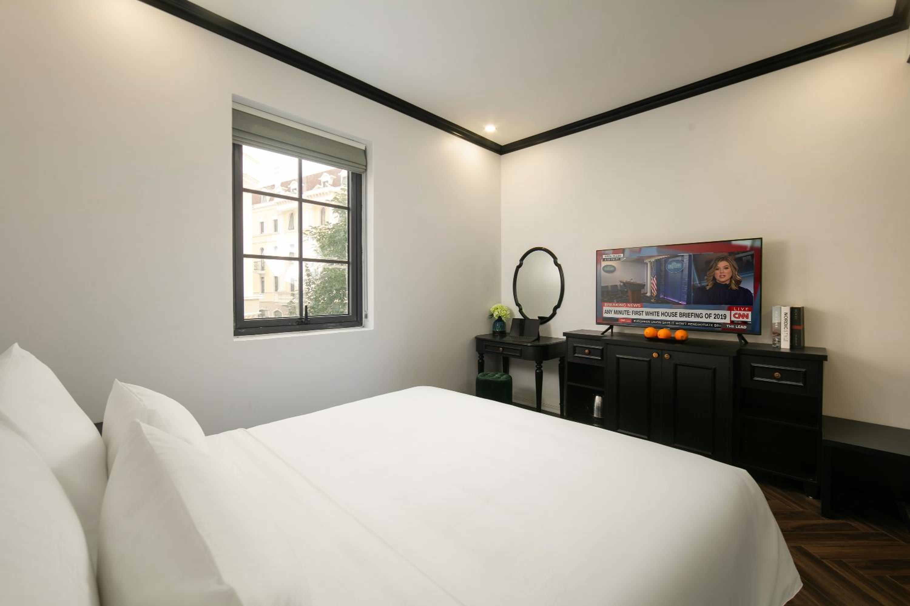 Deluxe Double or Twin with Window photo 2