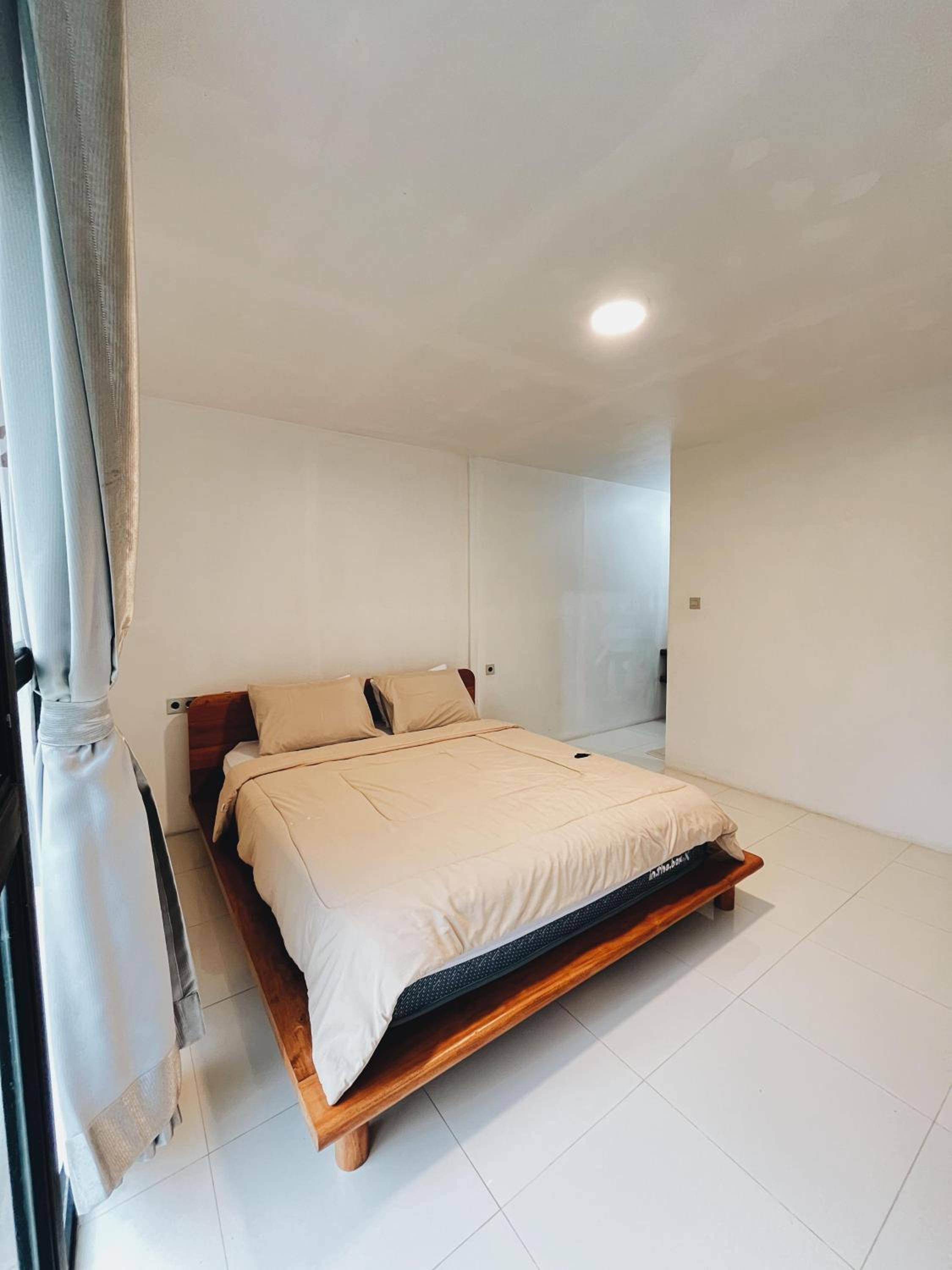 Deluxe Double Room (2 Adults + 1 Child) photo 1