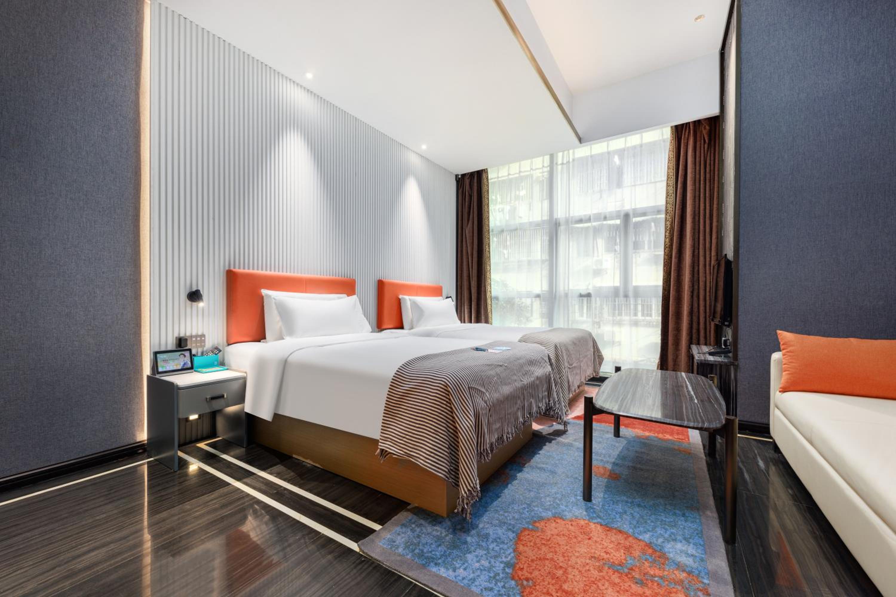 Deluxe Twin Room photo 3