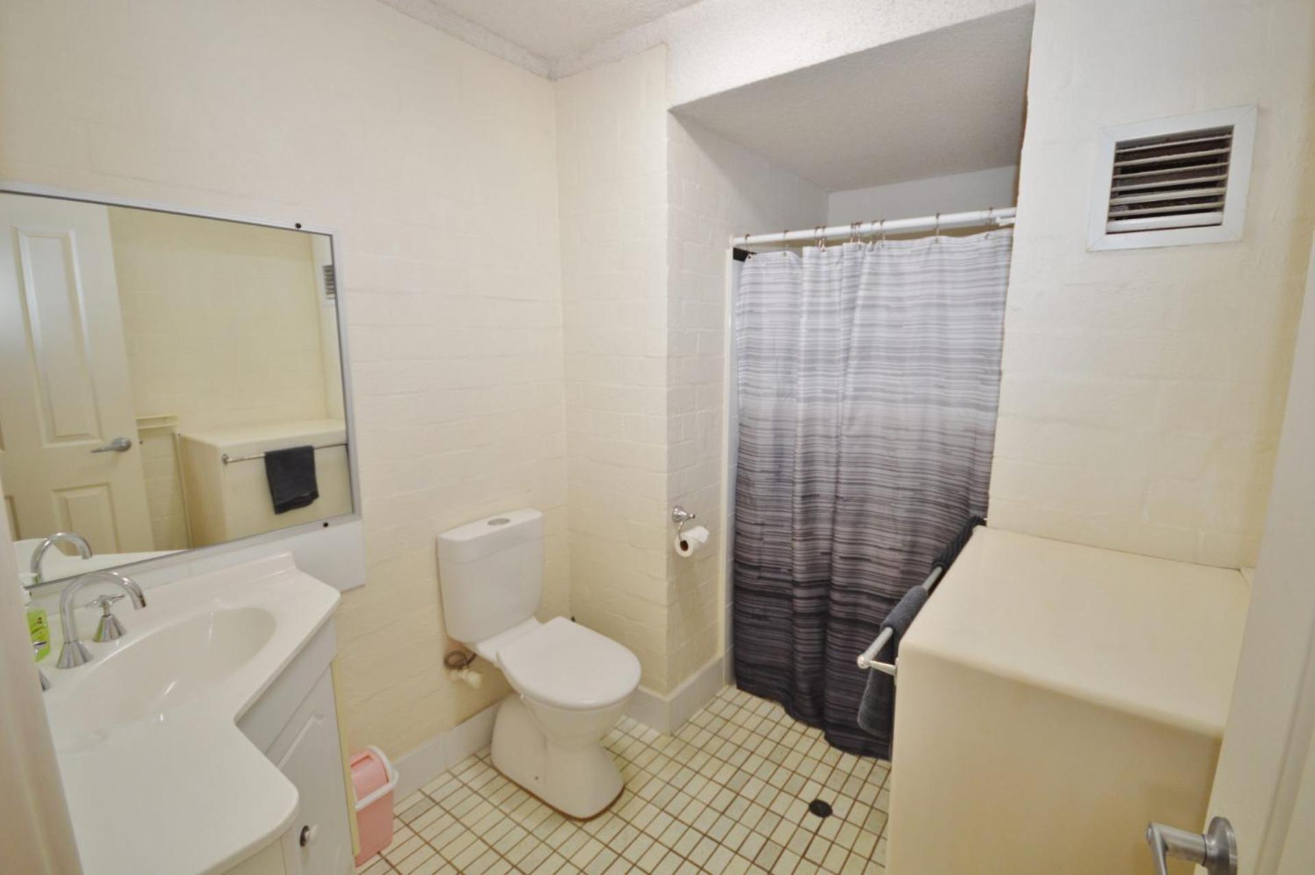 Two-Bedroom Apartment photo 3
