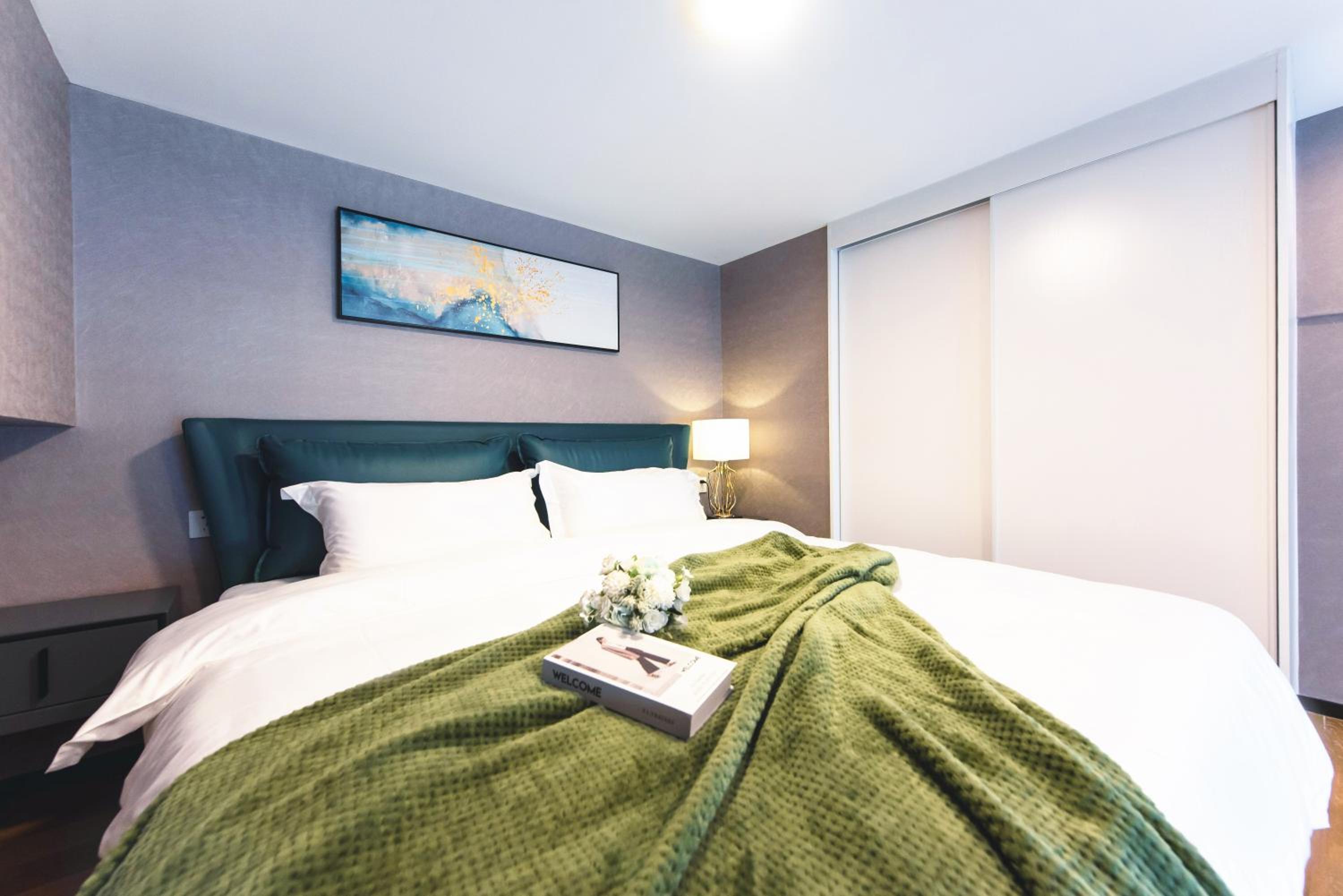 Queen Room with Two Queen Beds photo 3