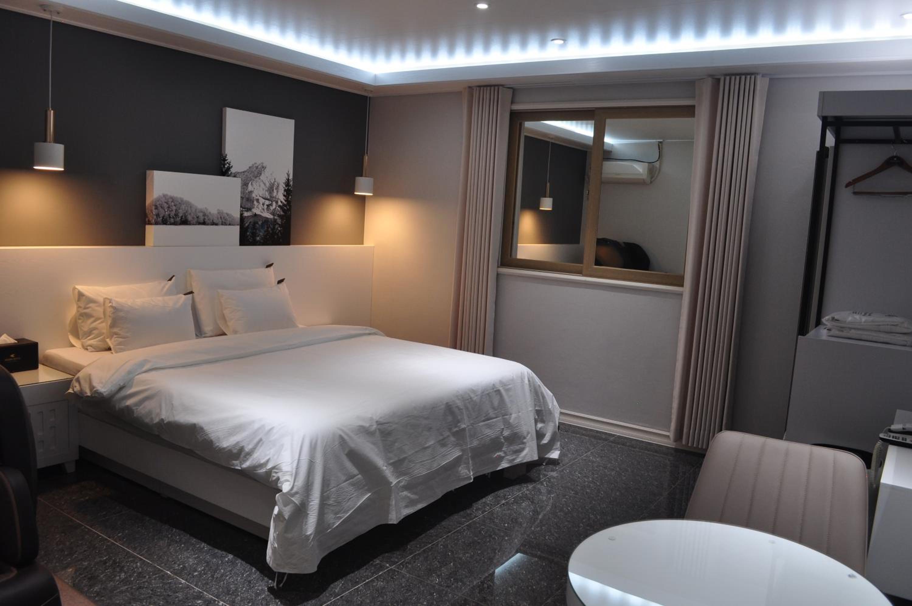 Superior Queen Room