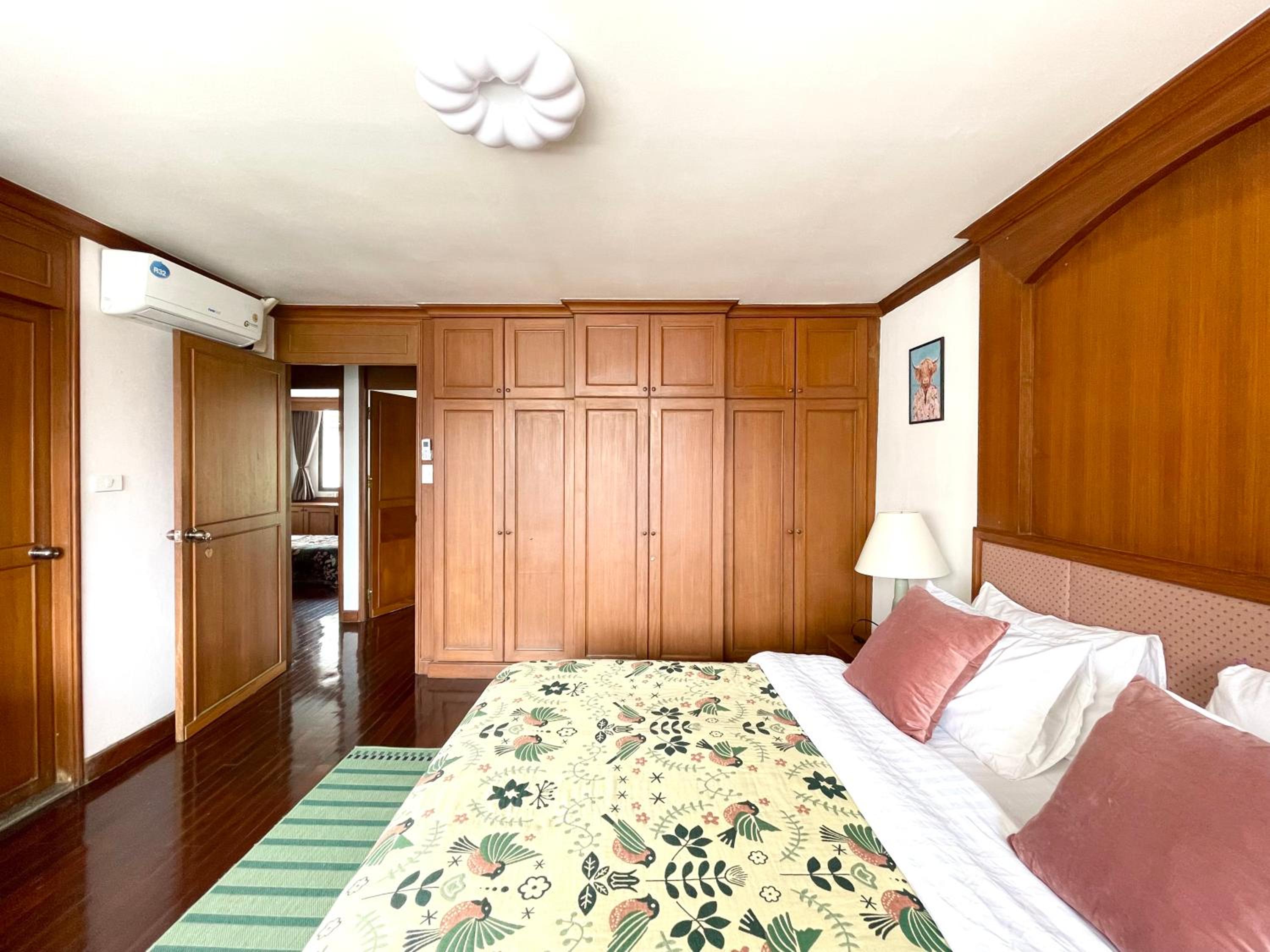 Villa photo 2