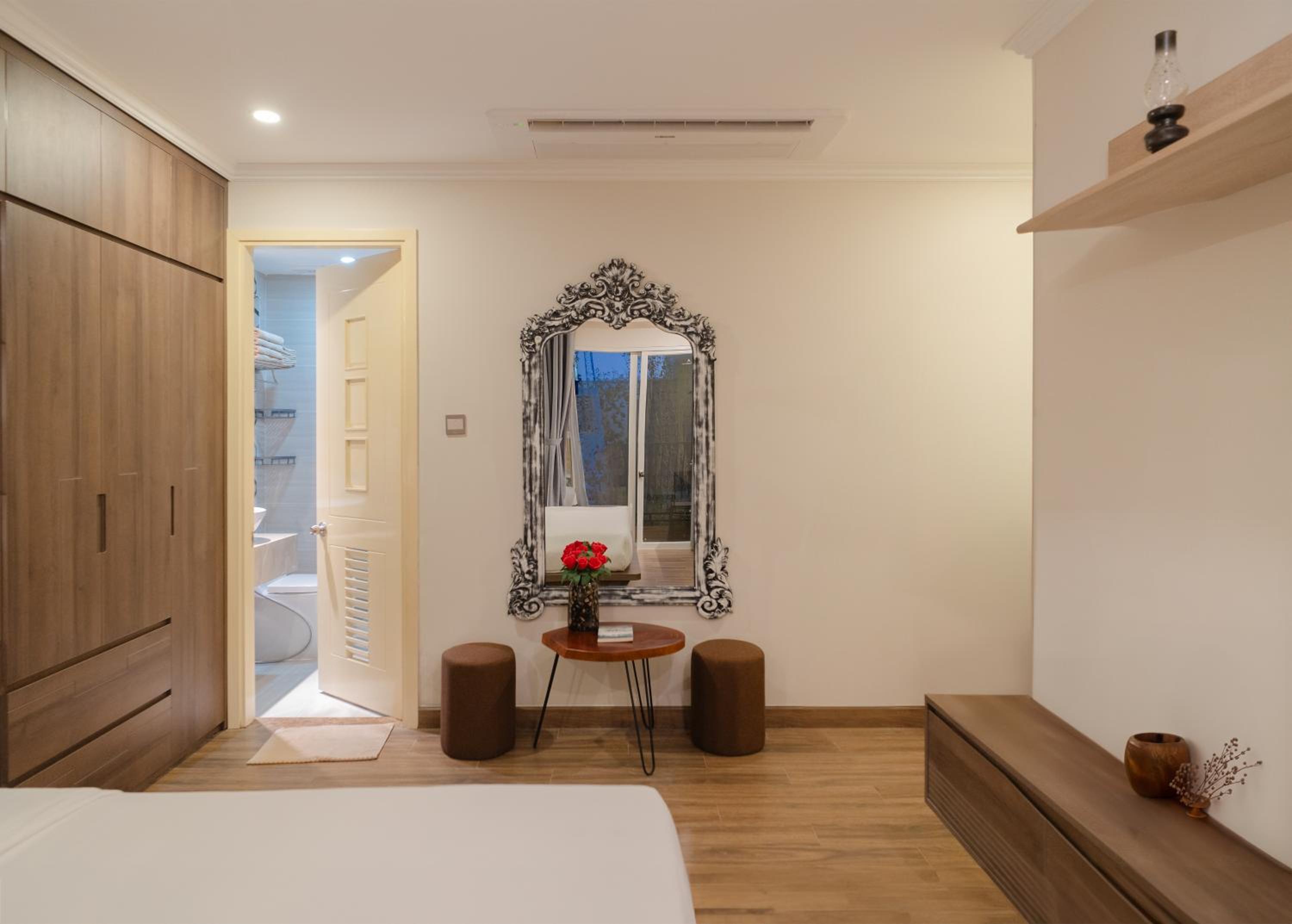 Three-Bedroom Apartment - Photo 14