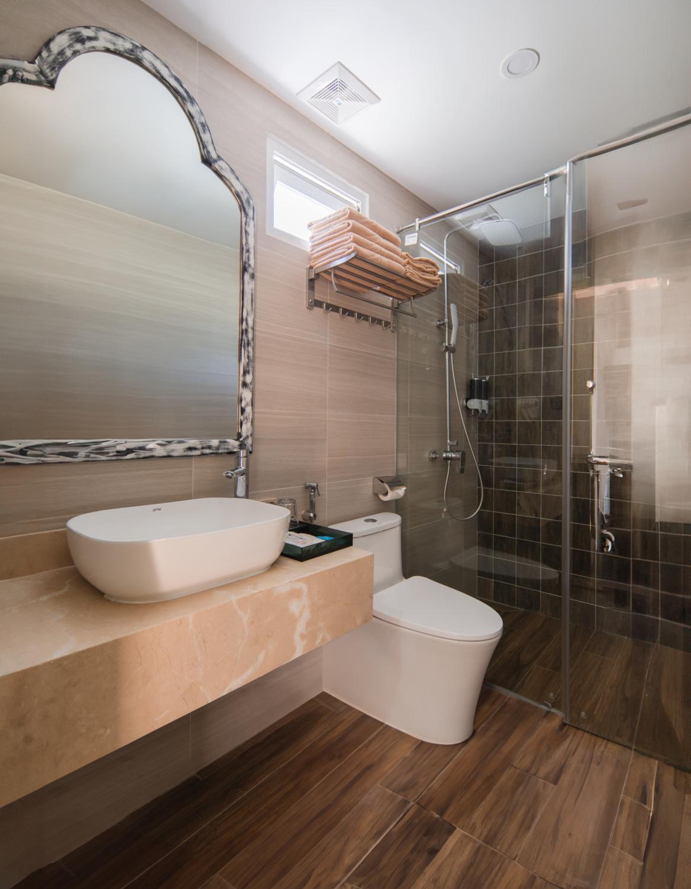Three-Bedroom Apartment - Photo 9