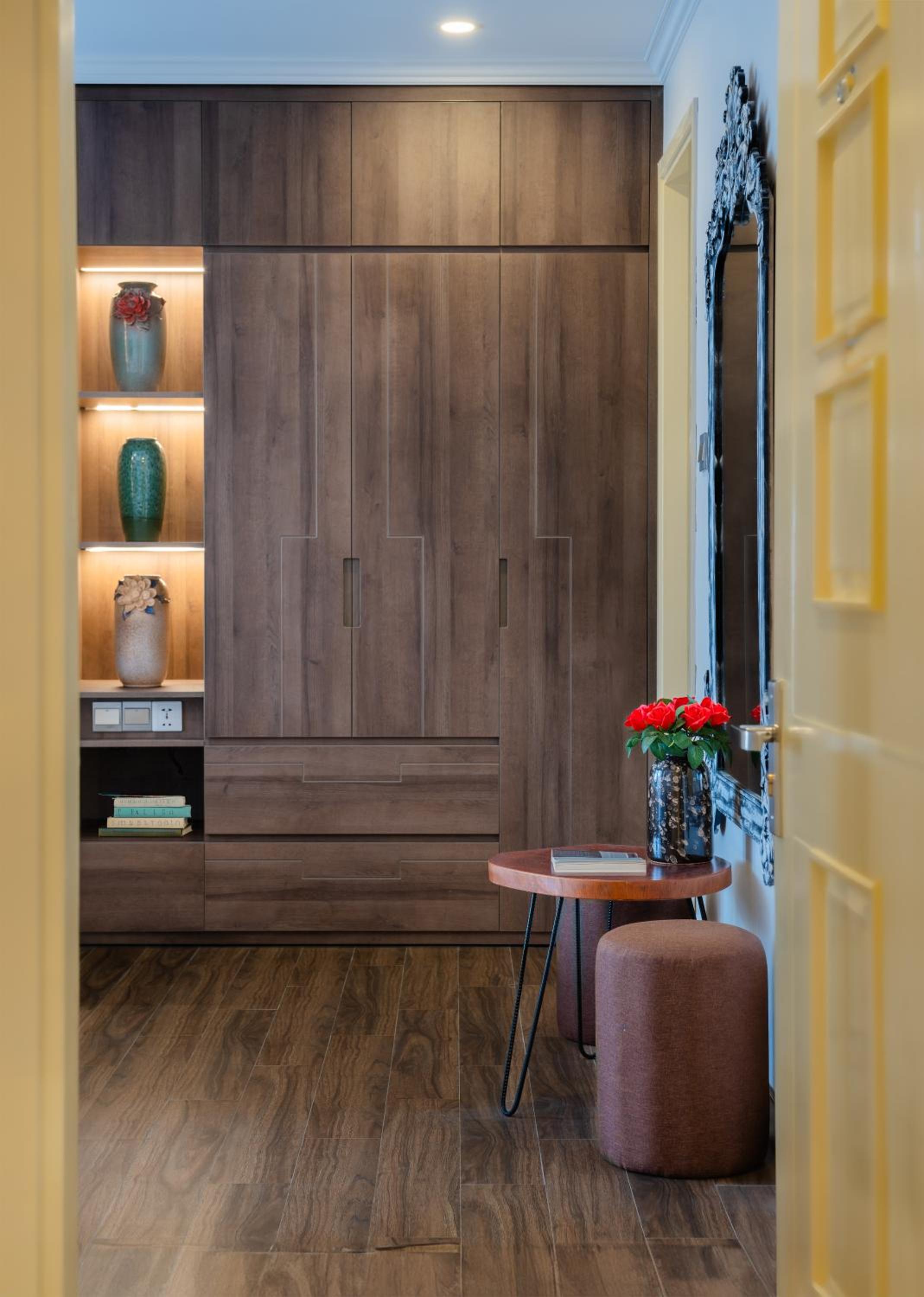 Three-Bedroom Apartment - Photo 32