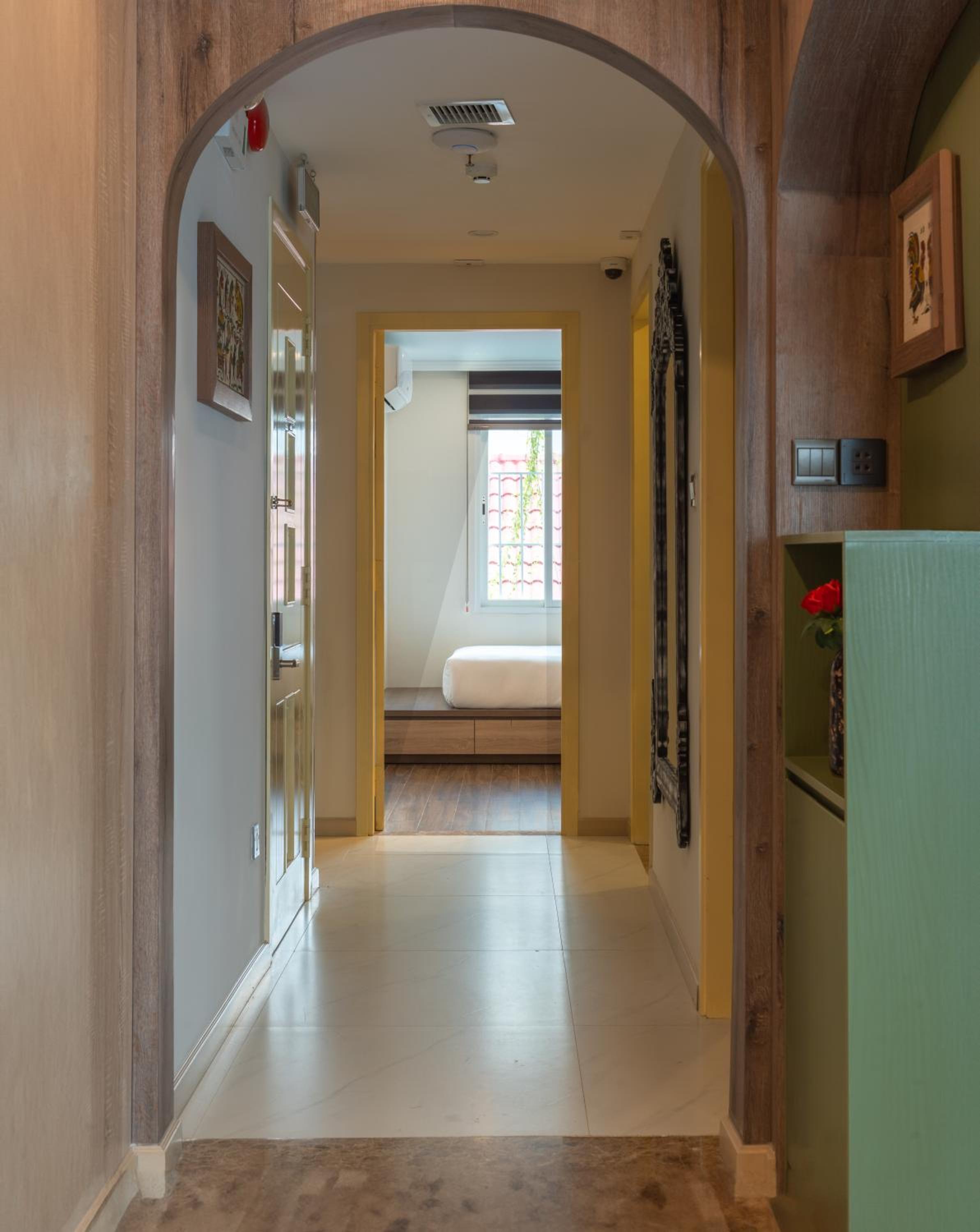 Three-Bedroom Apartment - Photo 44