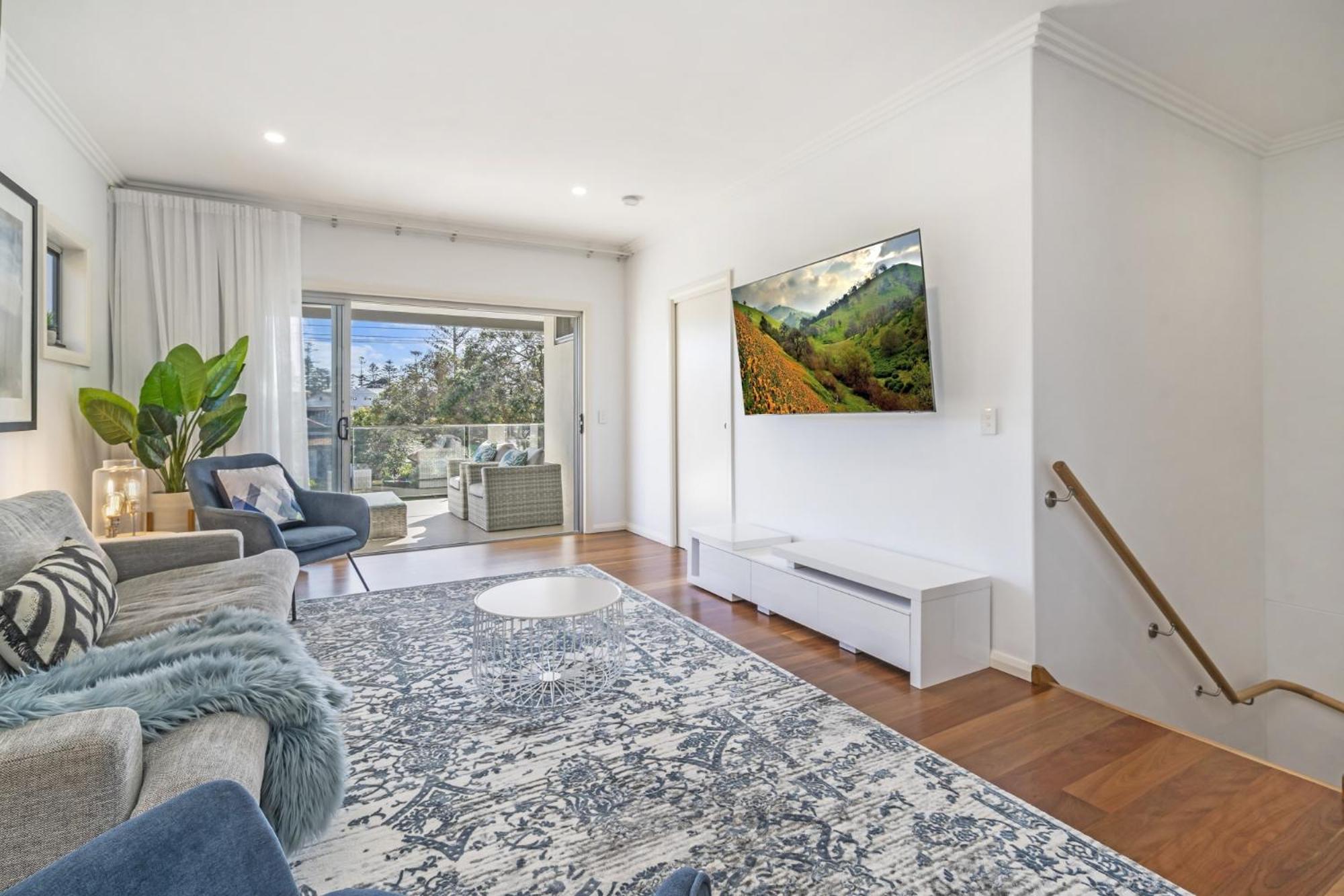 Three-Bedroom Villa photo 2