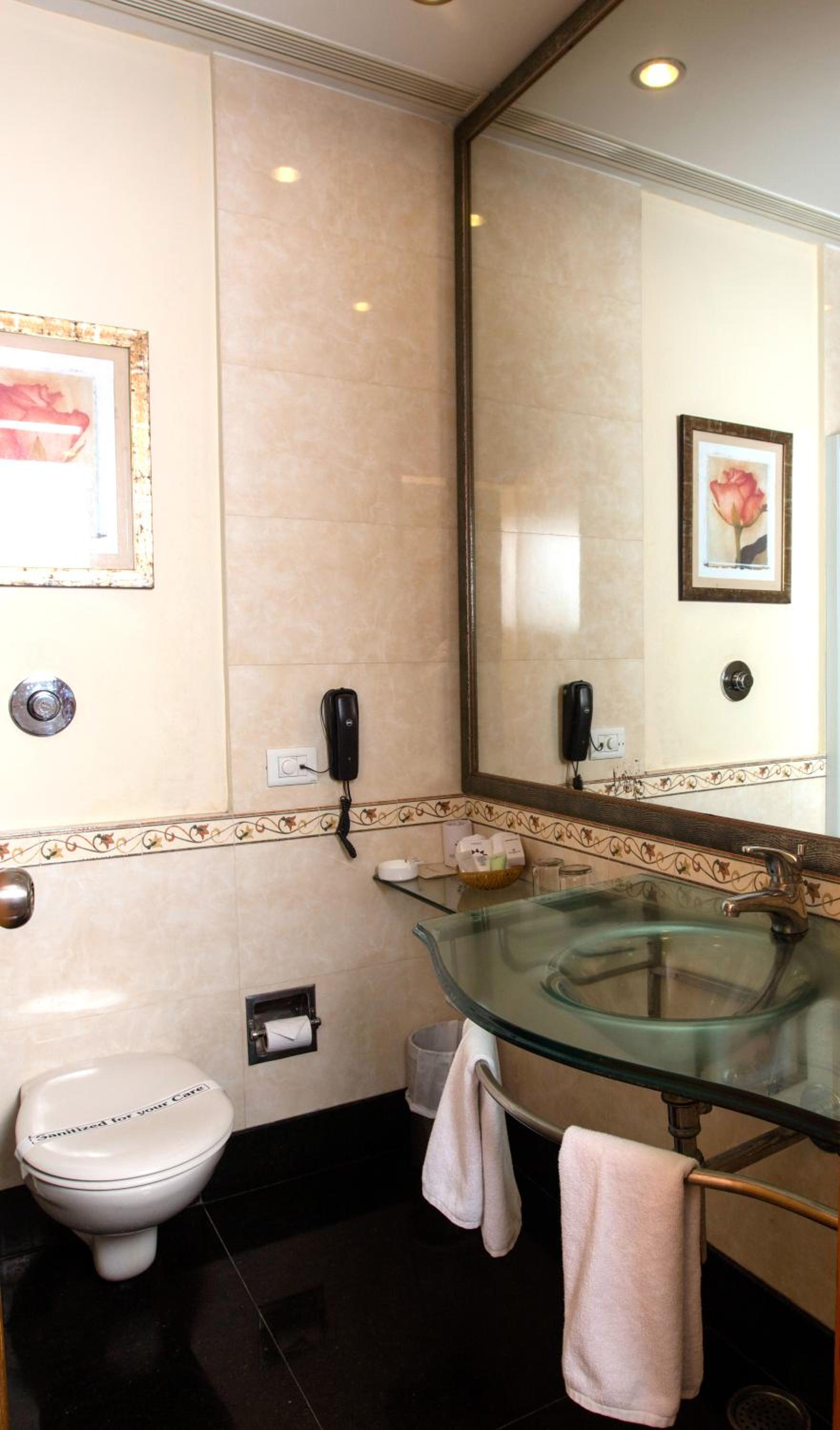 Club Double or Twin Room photo 3