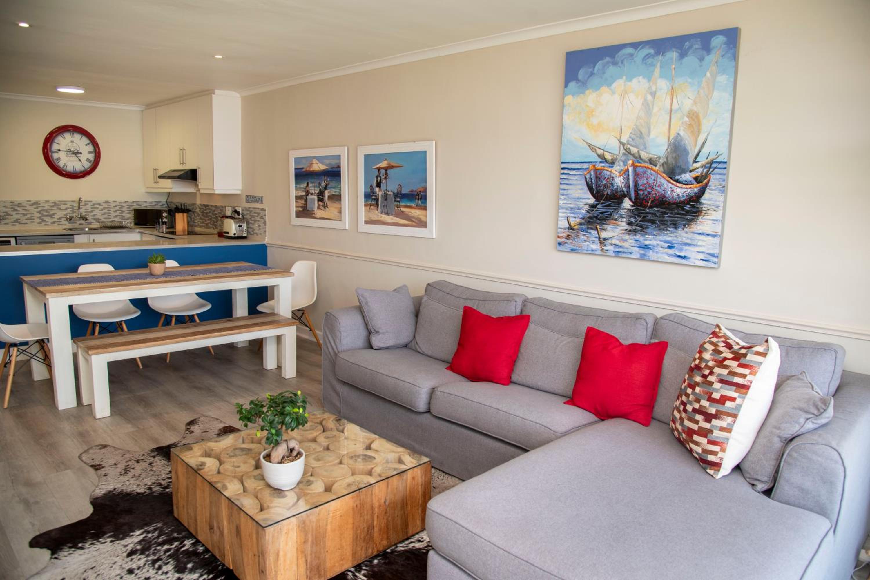 Apartment with Sea View - Photo 26