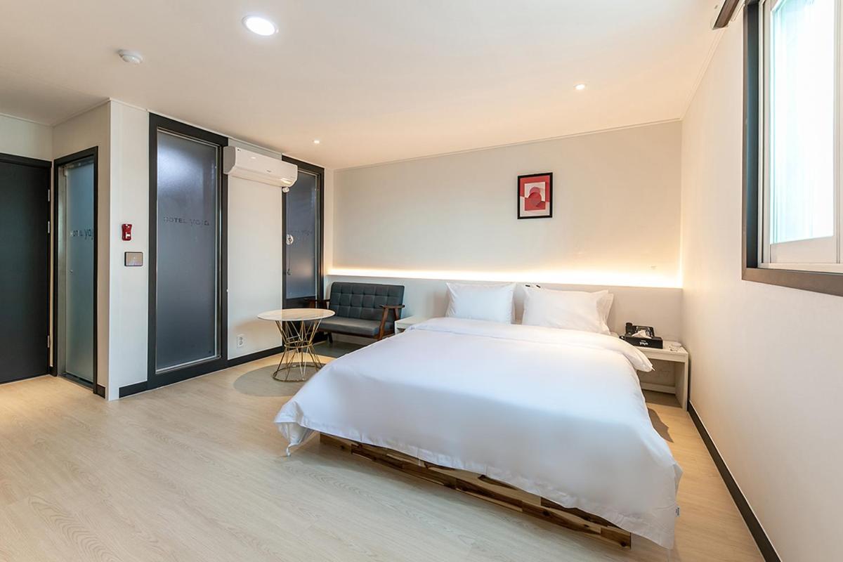 Standard Double Room - Photo 5