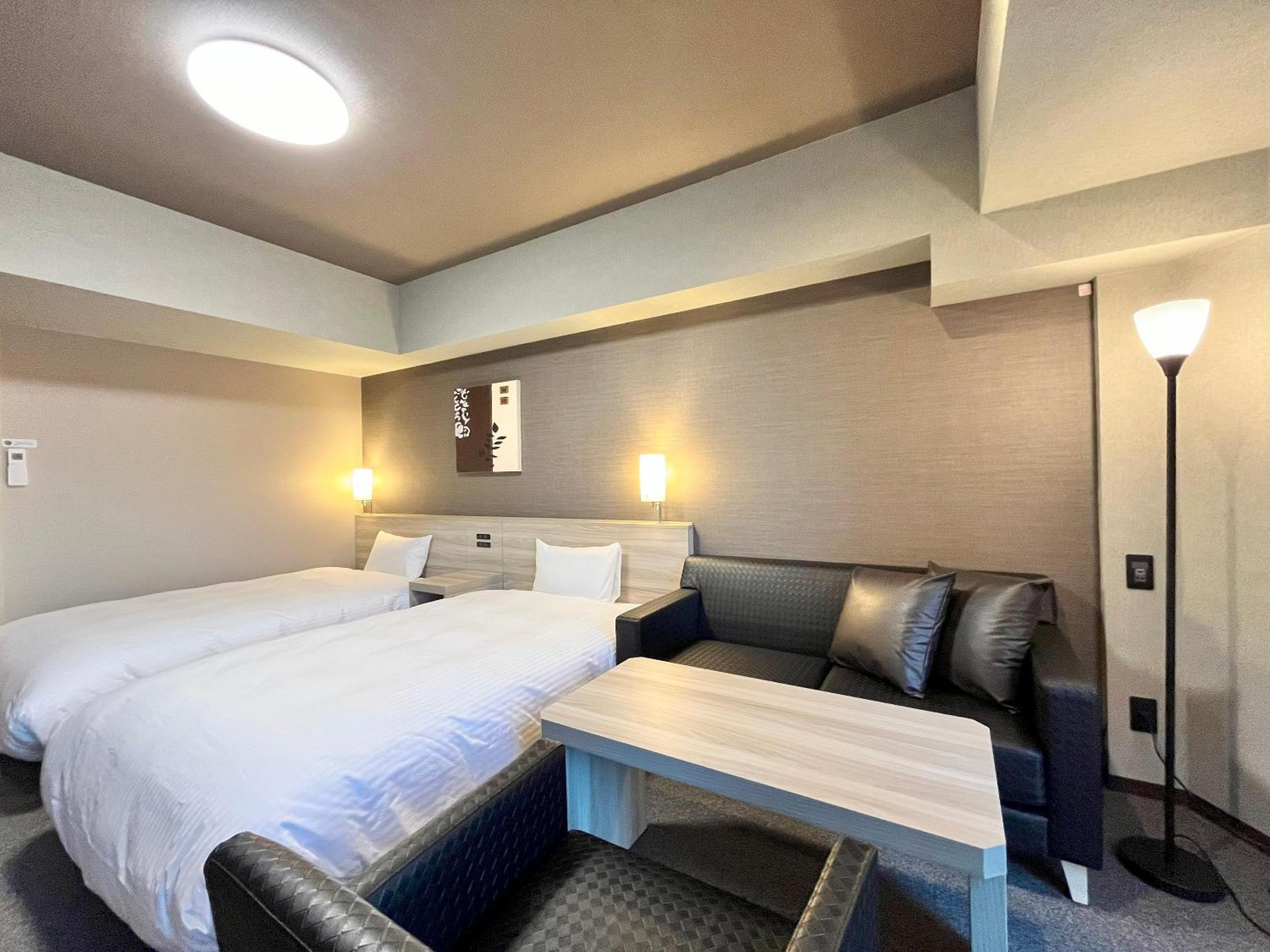 Superior Twin Room - Non-Smoking