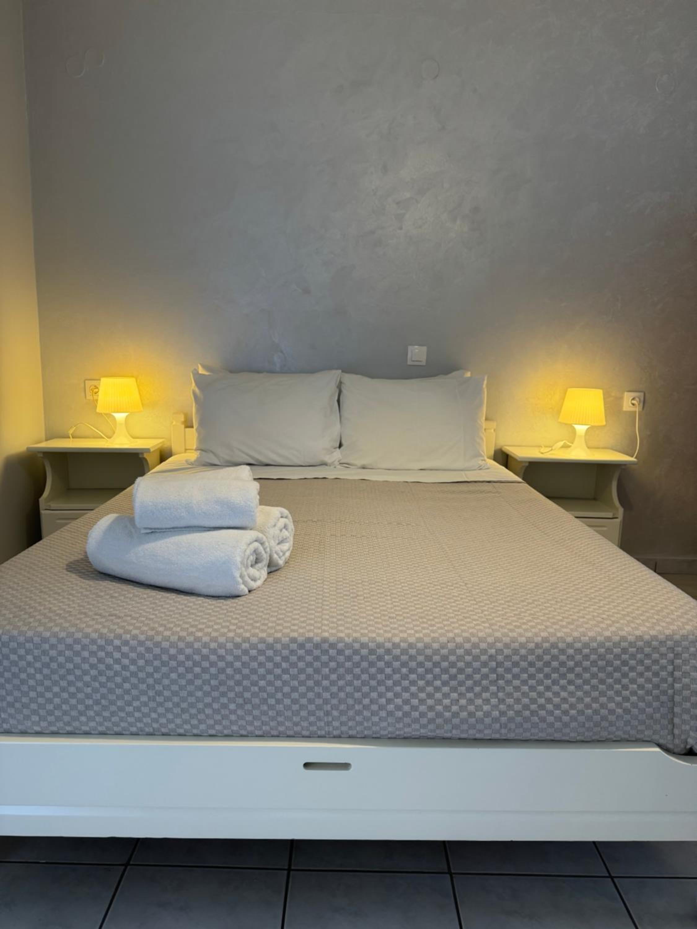 Studio Apartment with Sea View