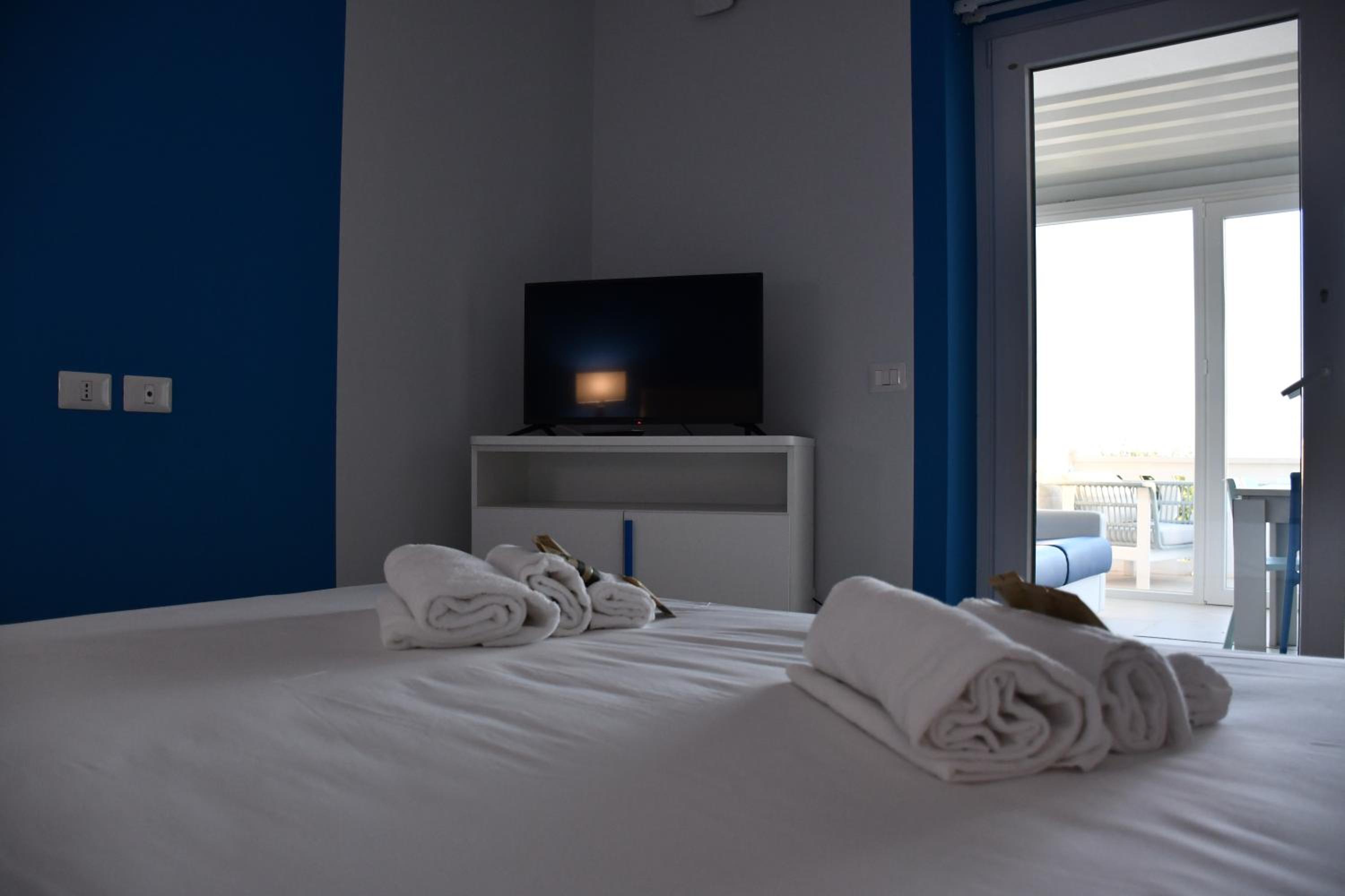 King Suite with Sea View - Photo 8