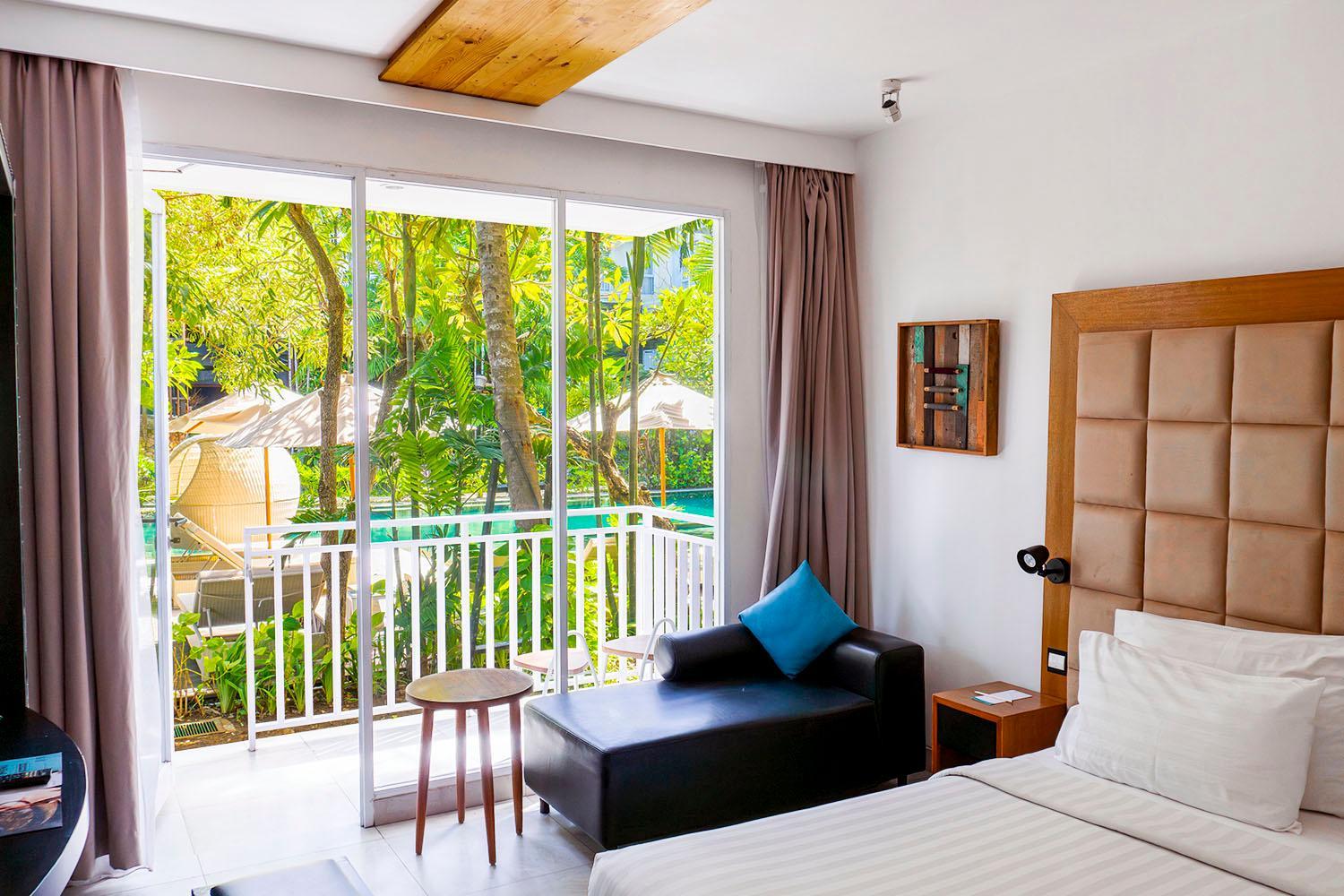 Deluxe Double or Twin Room with Pool Access
