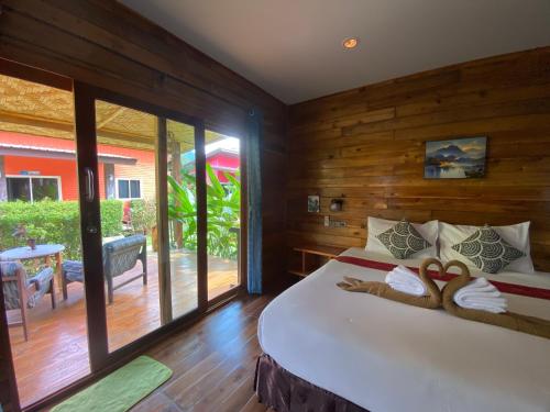 Triple Room with Garden View - Photo 8
