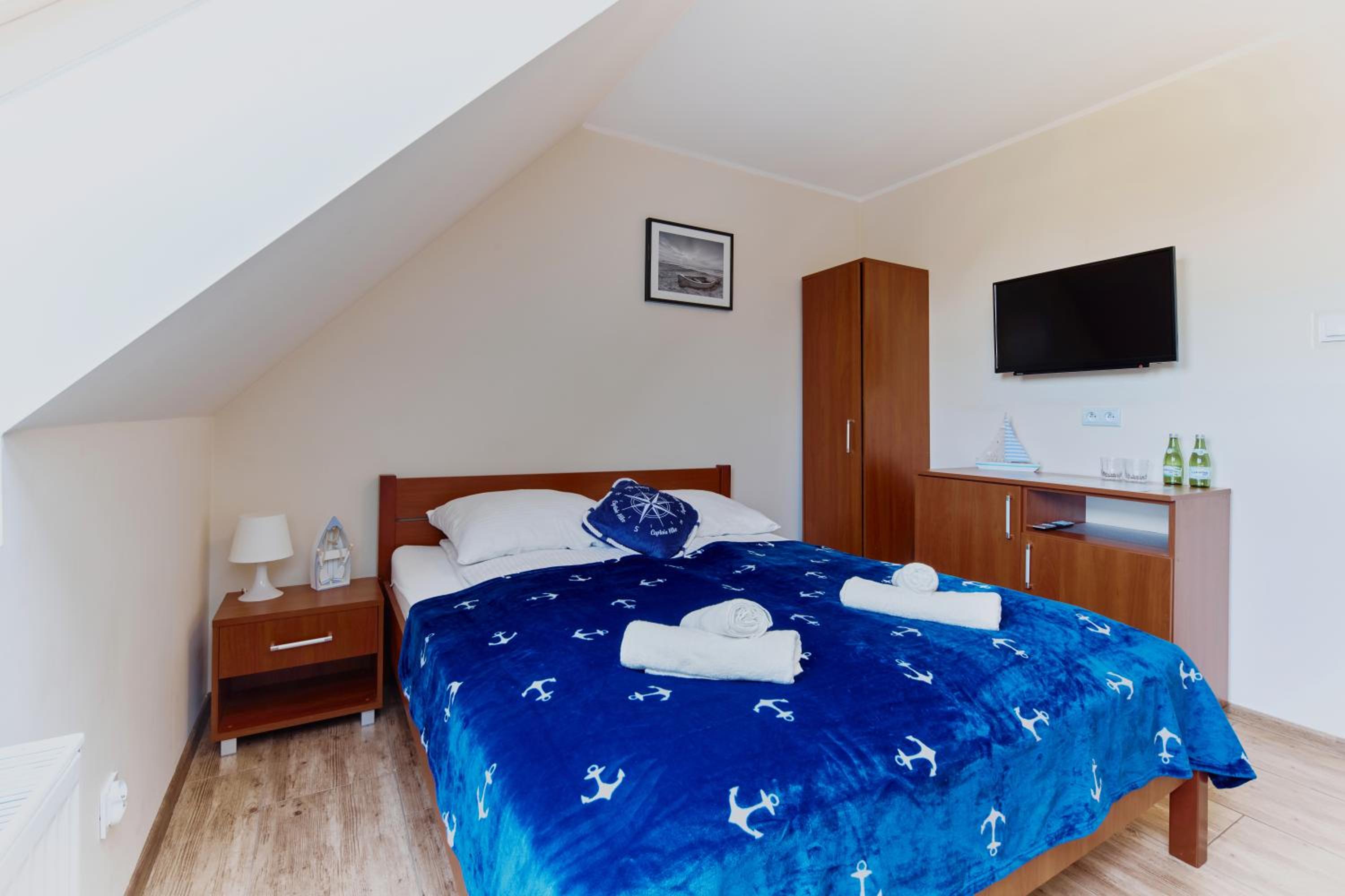 Deluxe Double Room (2 Adults + 1 Child) photo 1