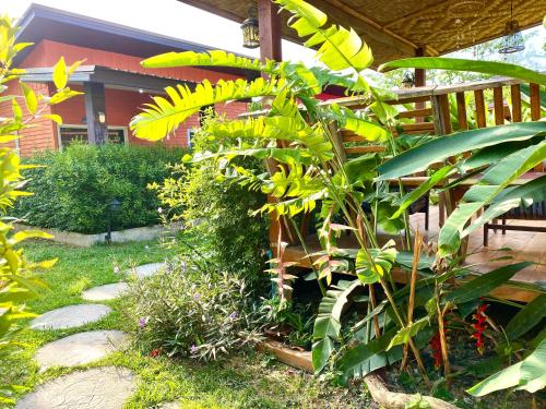 Triple Room with Garden View - Photo 11