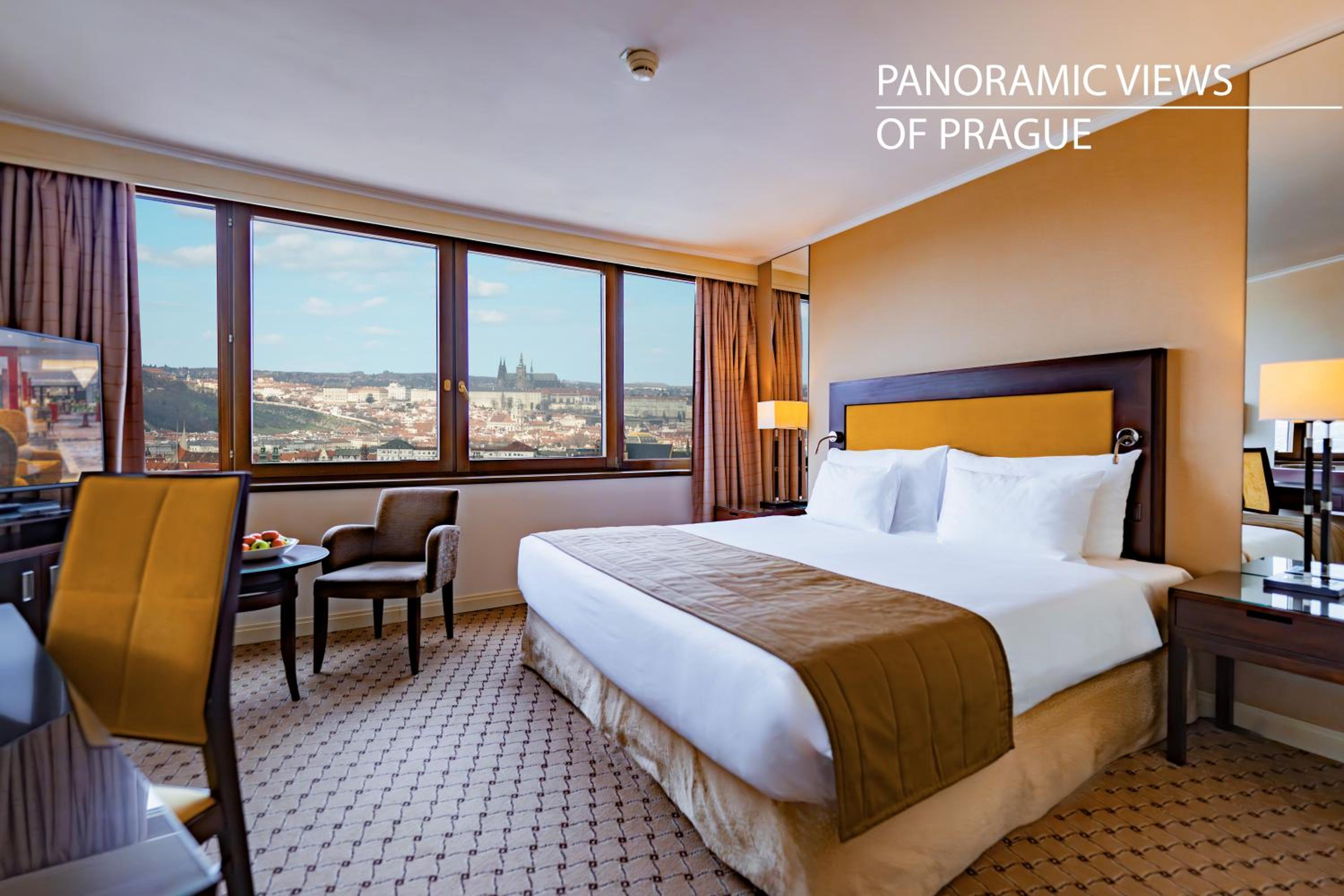 Superior Room With Panoramic City View