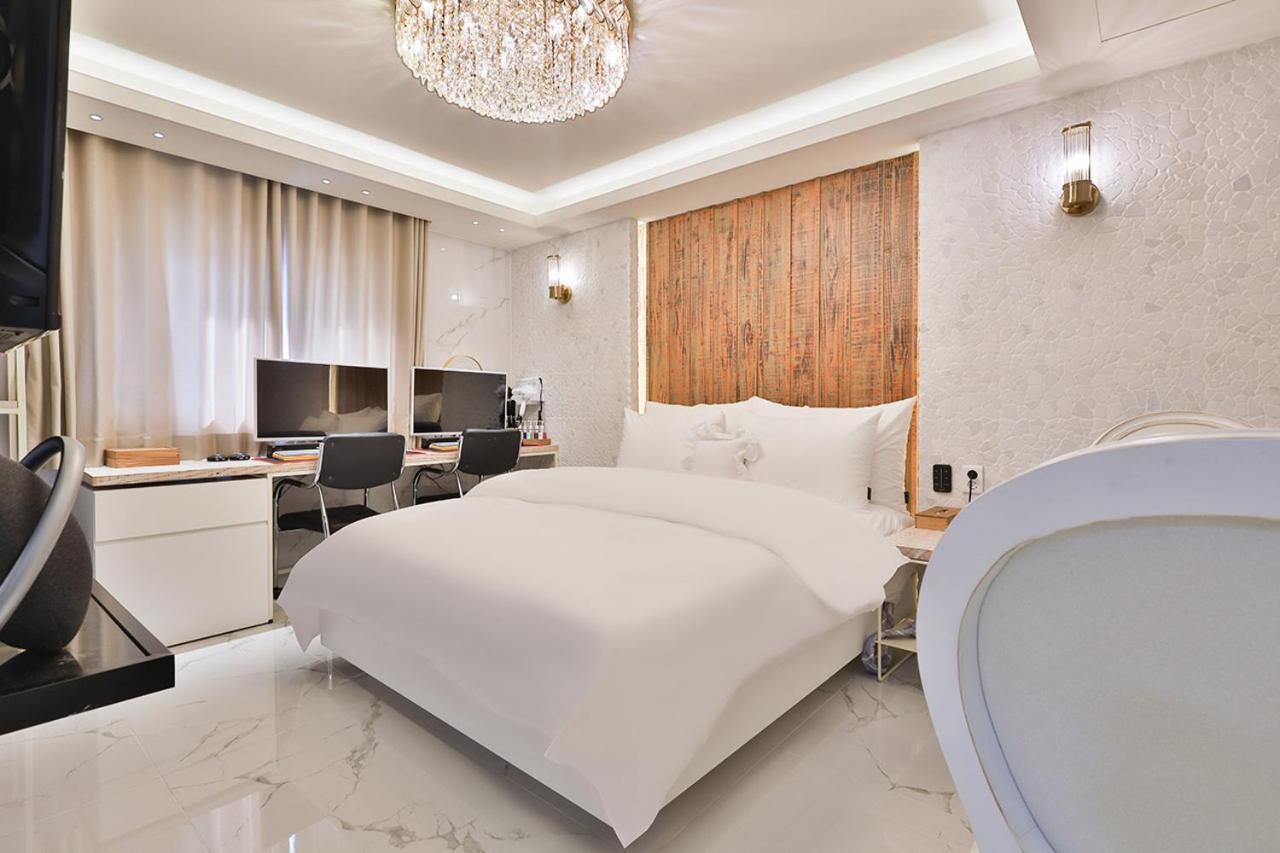 Suite photo 1