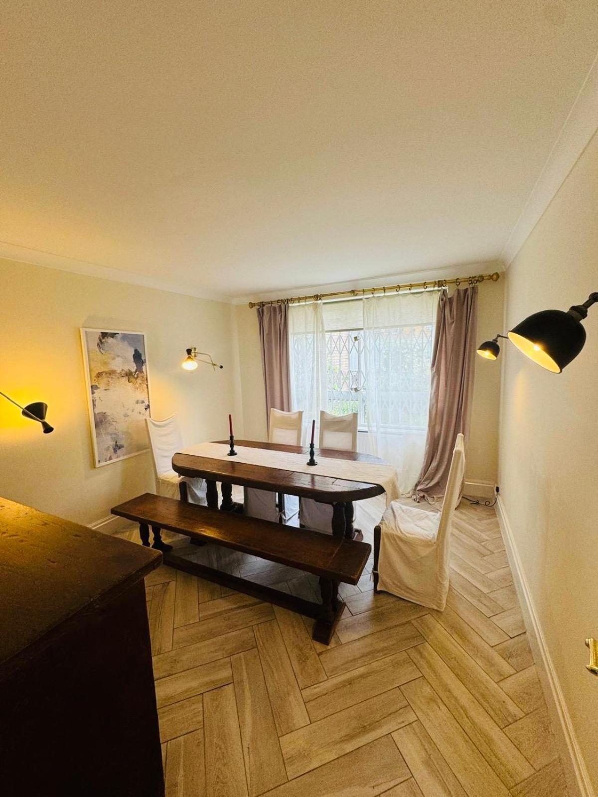 Three-Bedroom Villa photo 3