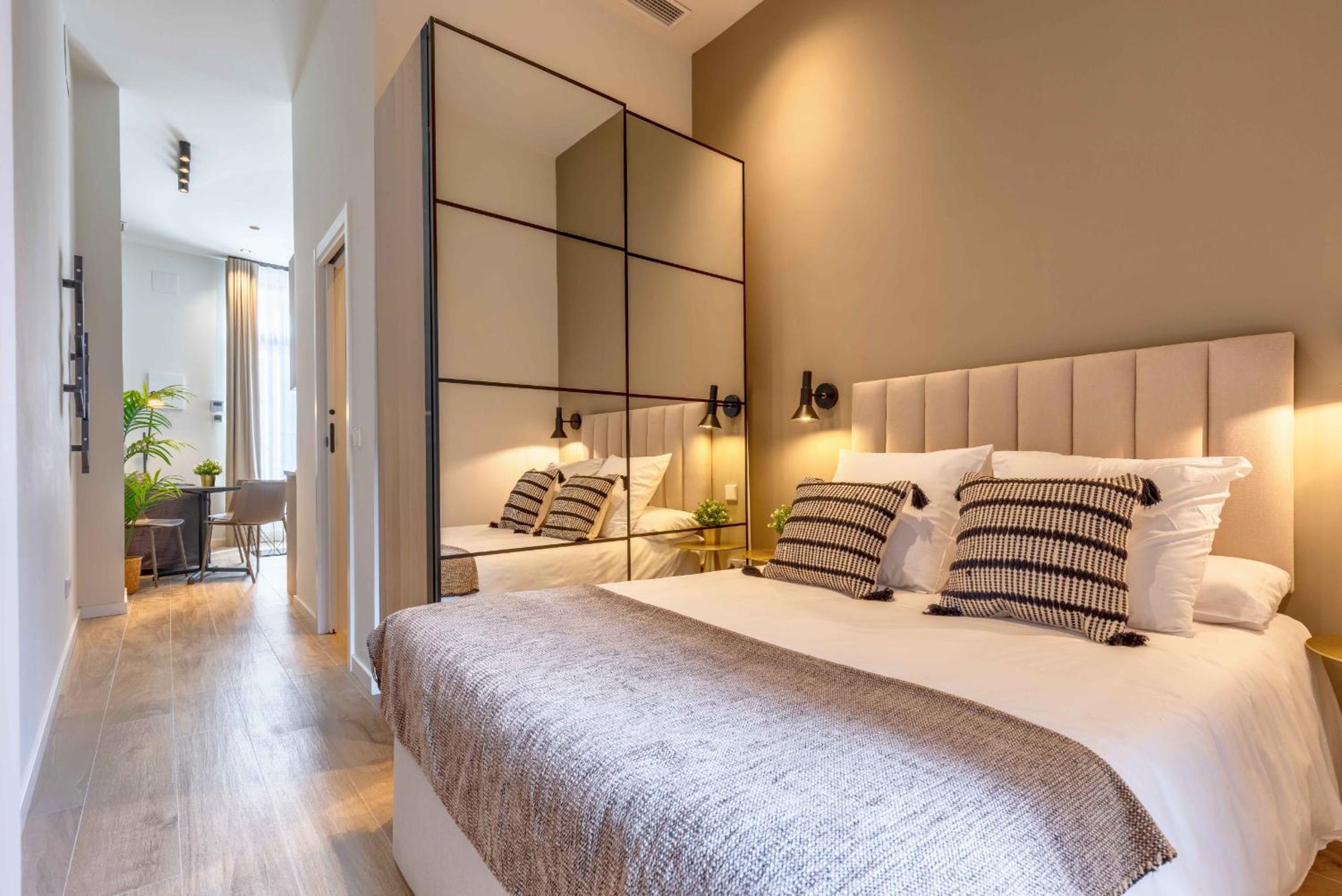 One-Bedroom Standard Apartment