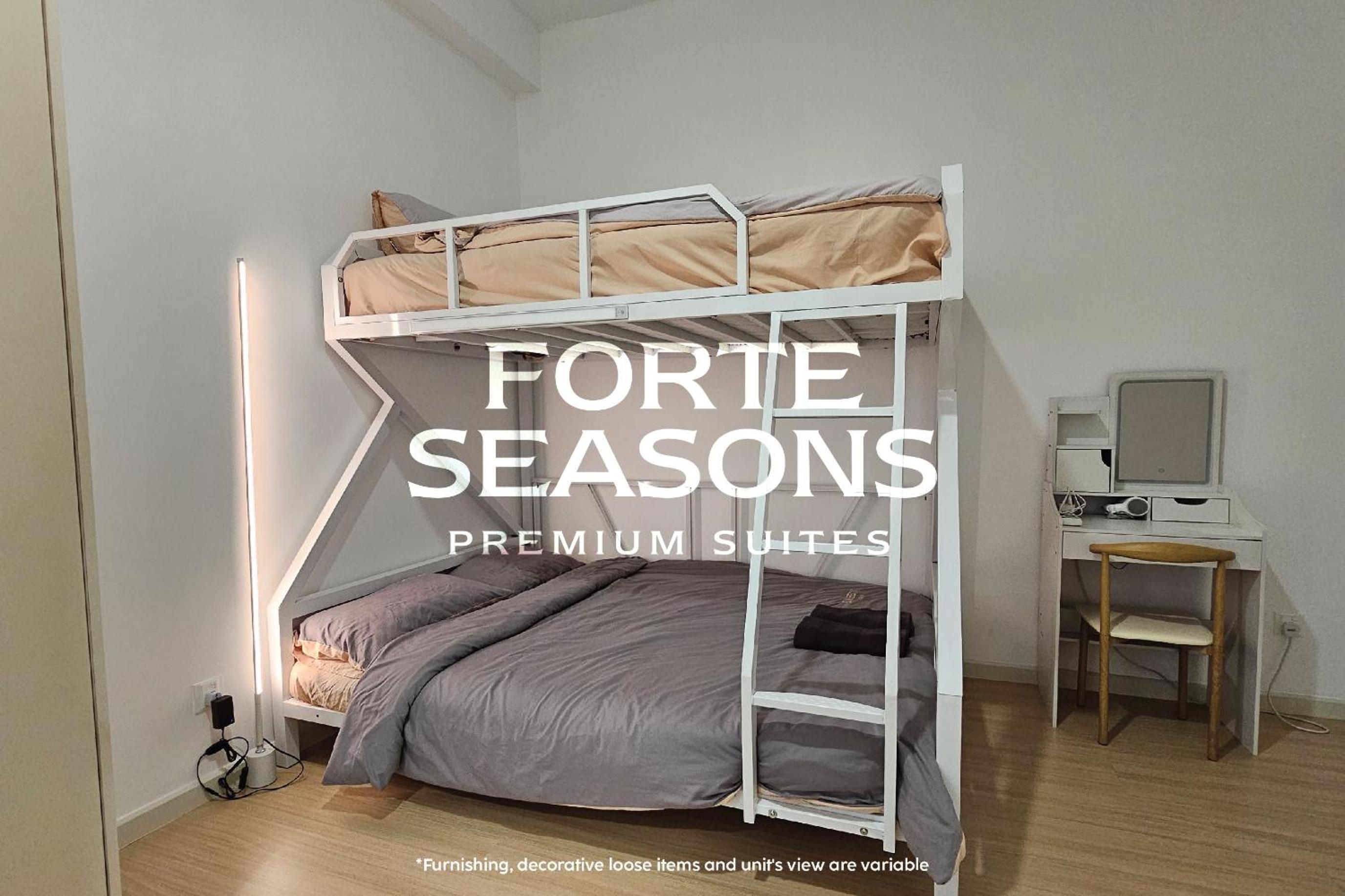Deluxe Family Suite - Photo 11