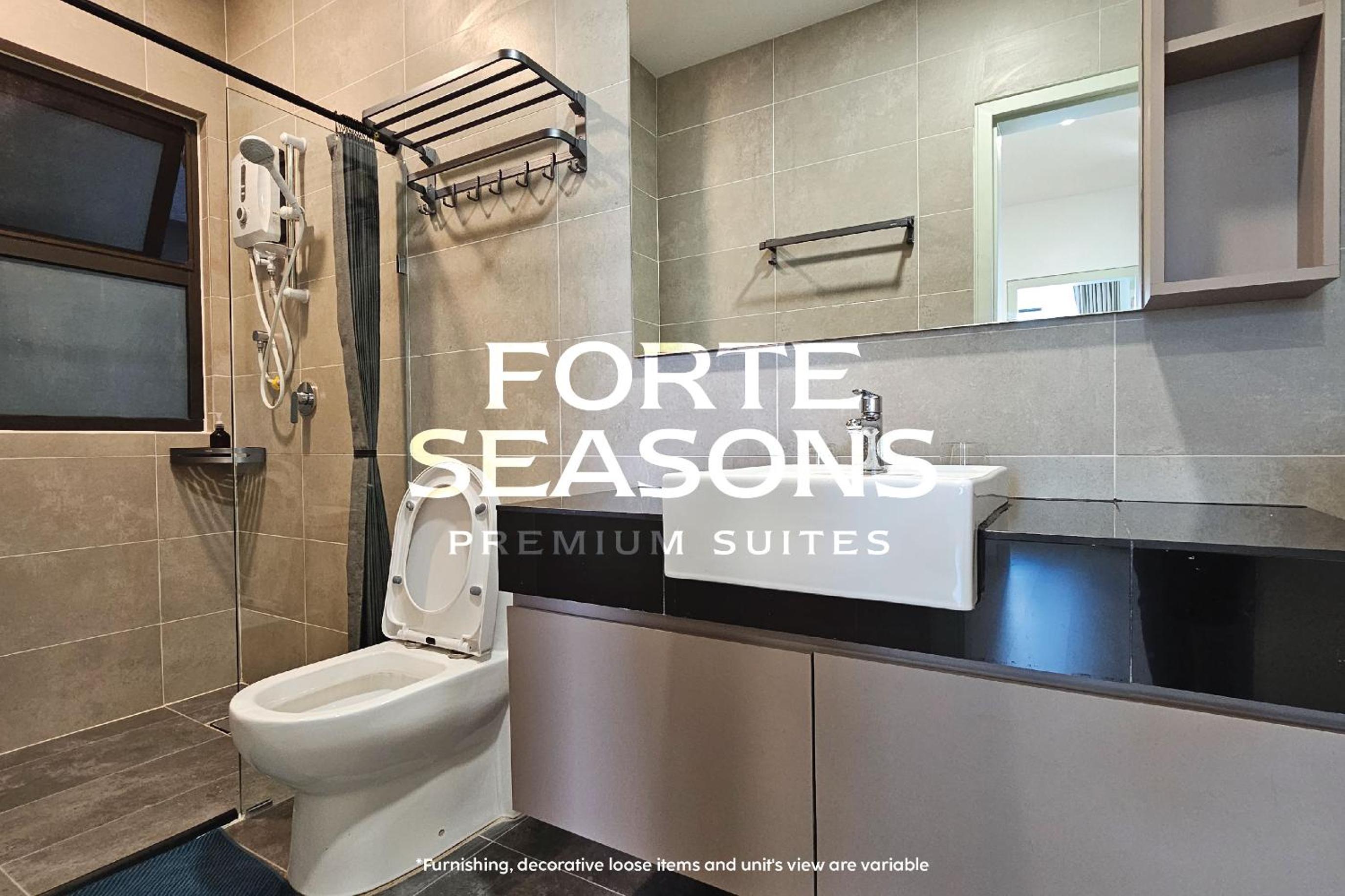 Deluxe Family Suite - Photo 12