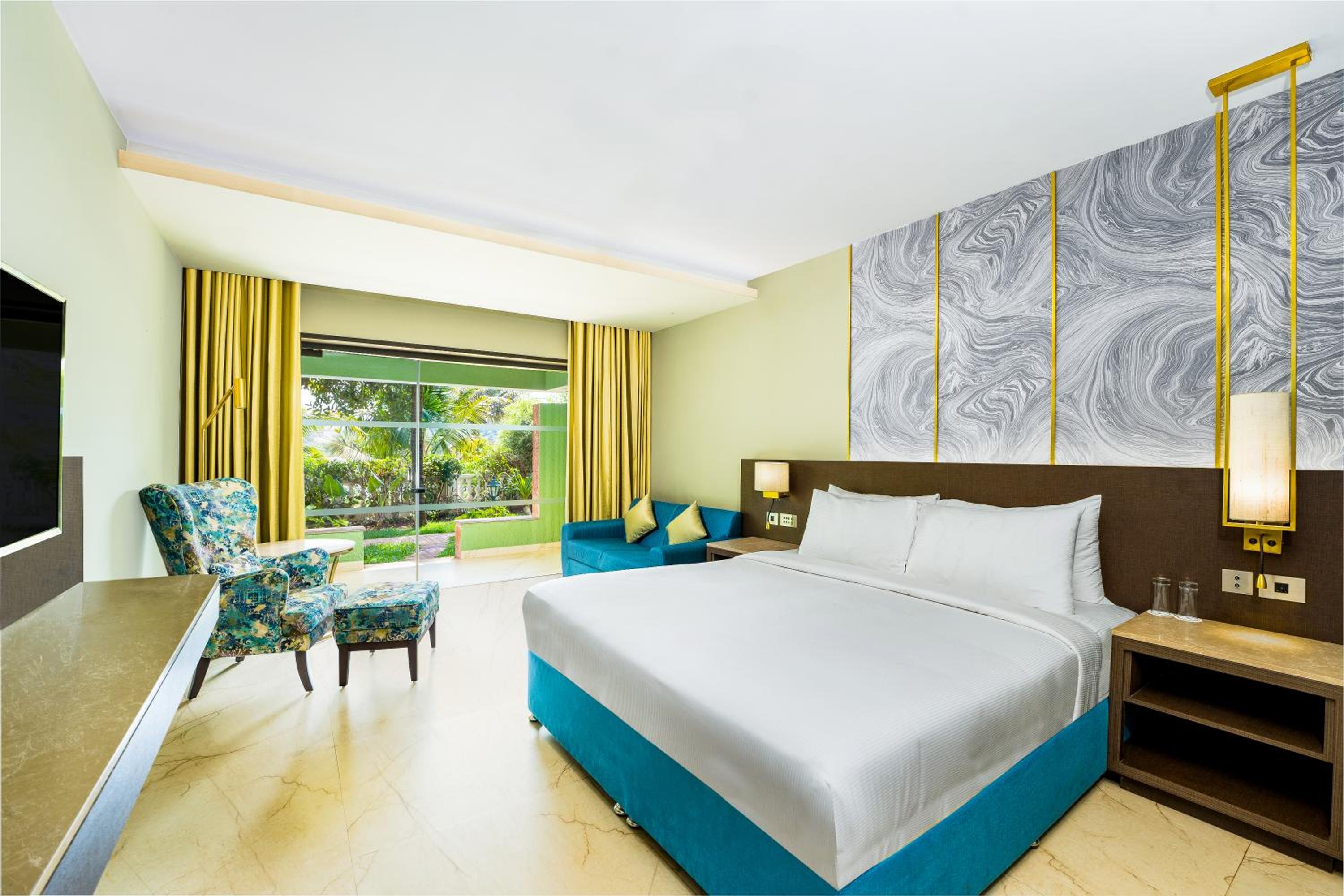 Premium King Room with Garden Access
