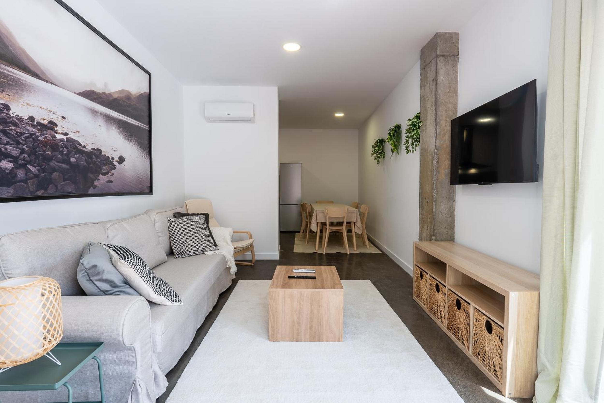 Two-Bedroom Apartment with Terrace photo 2