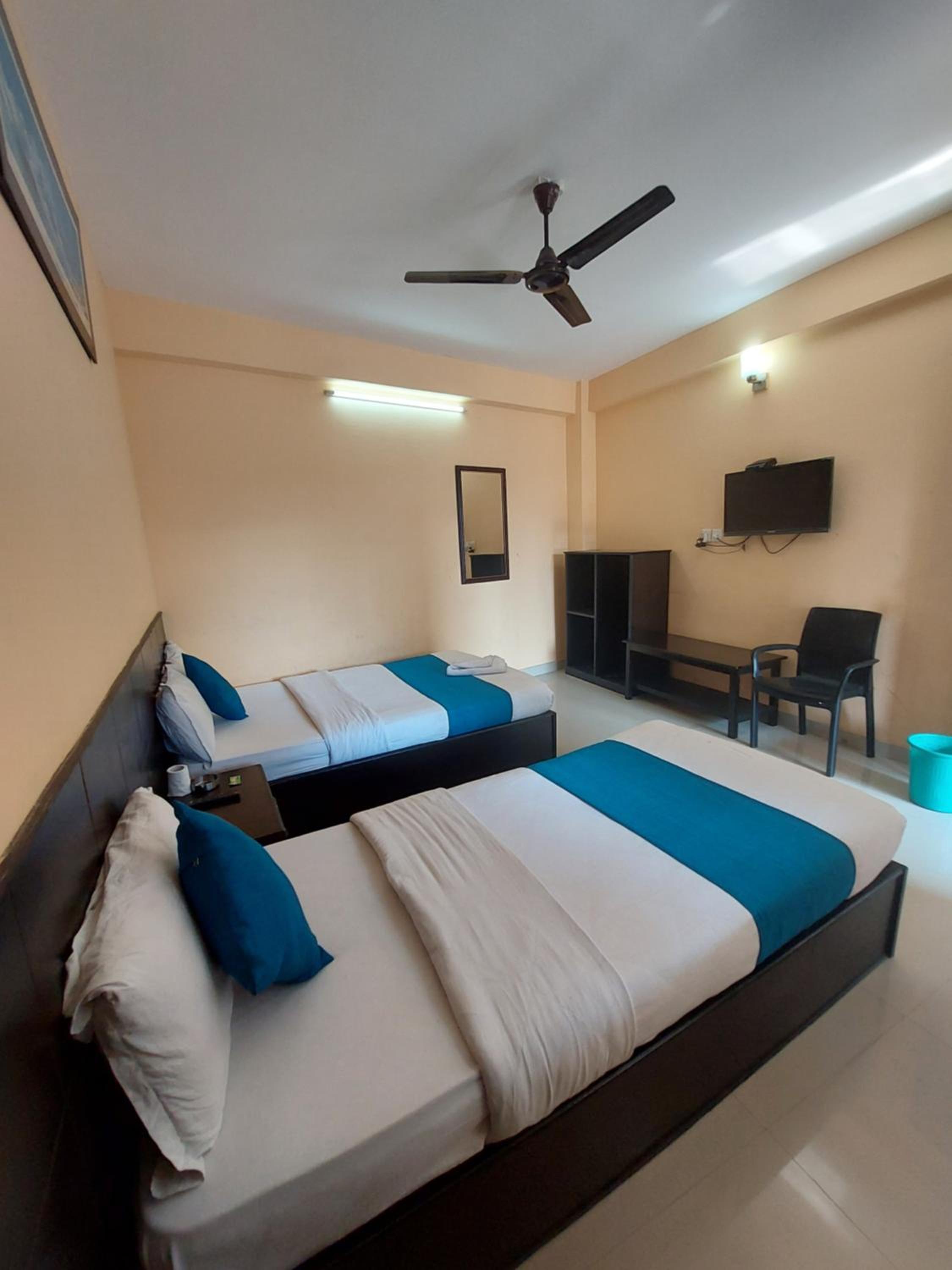 Triple Room with Lake View photo 1