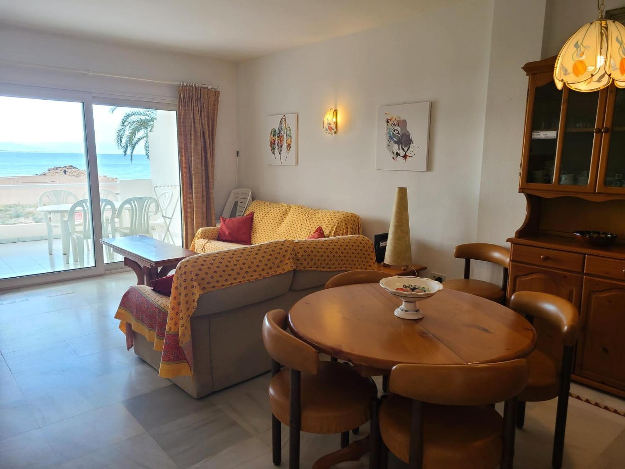 Apartamento con vista al mar