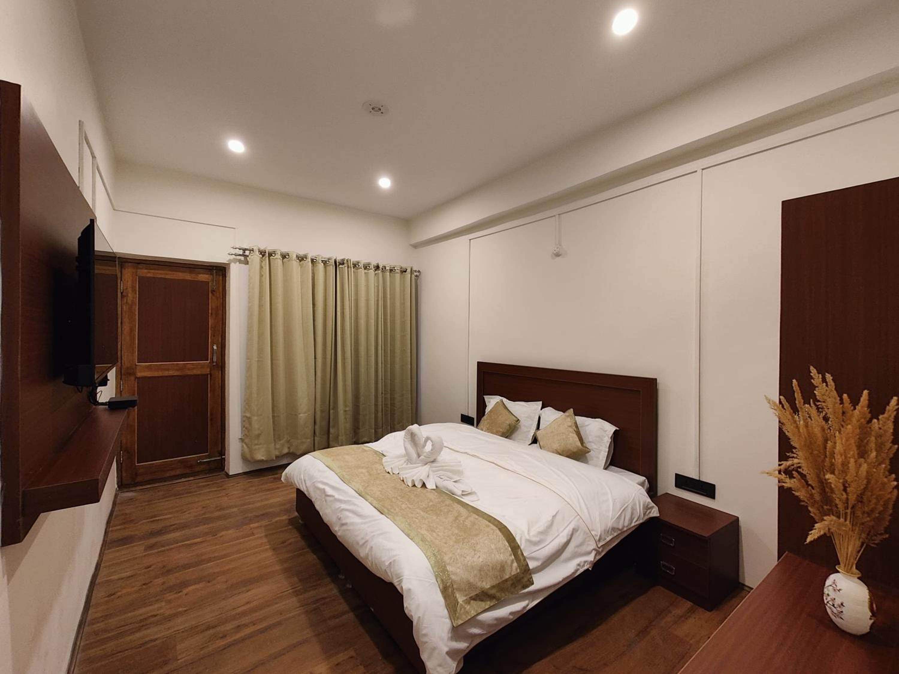 Deluxe Double or Twin Room photo 3