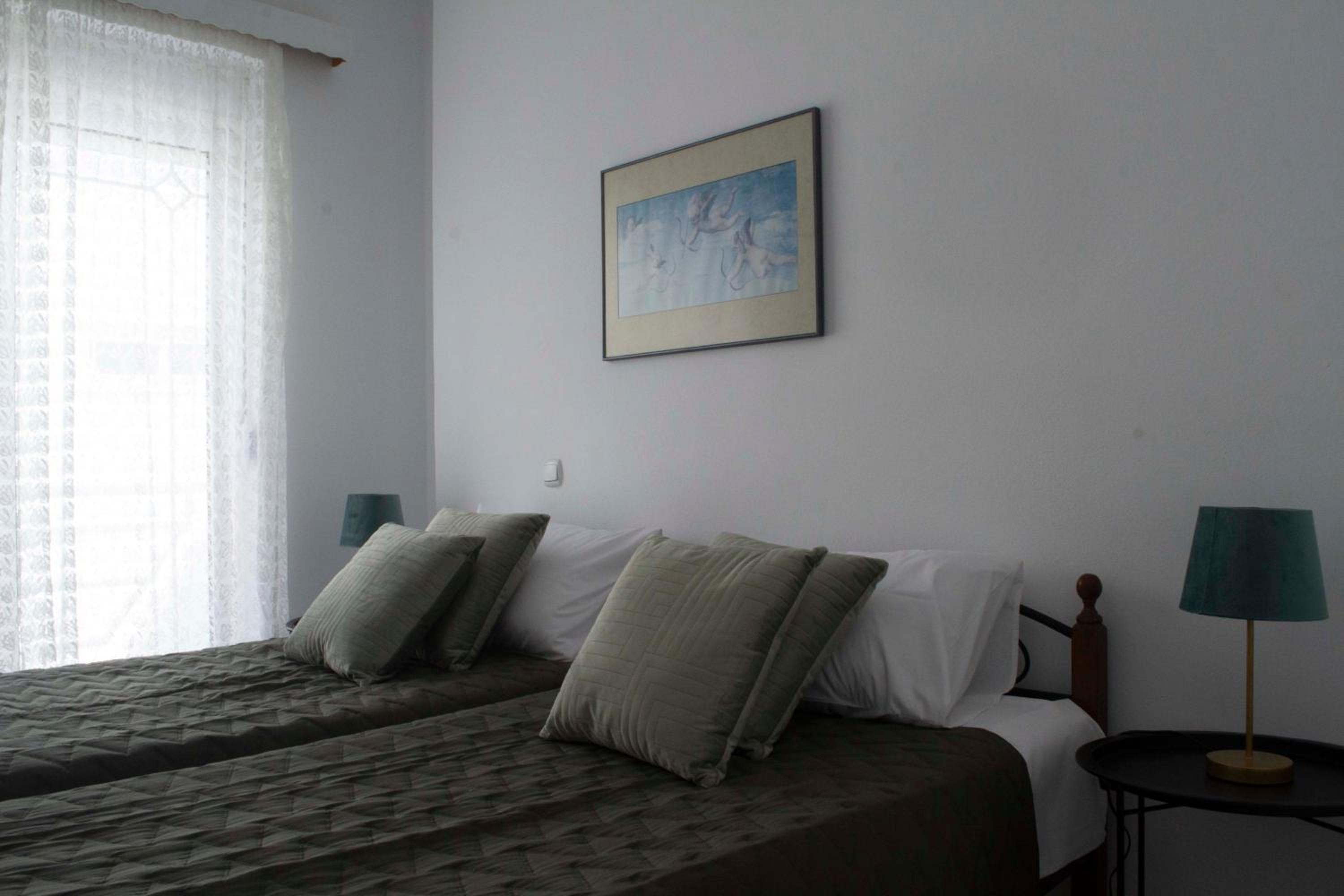 Three-Bedroom Apartment photo 3
