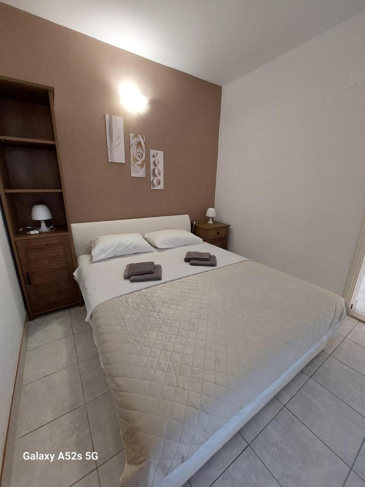 Two-Bedroom Apartment with Sea View photo 3