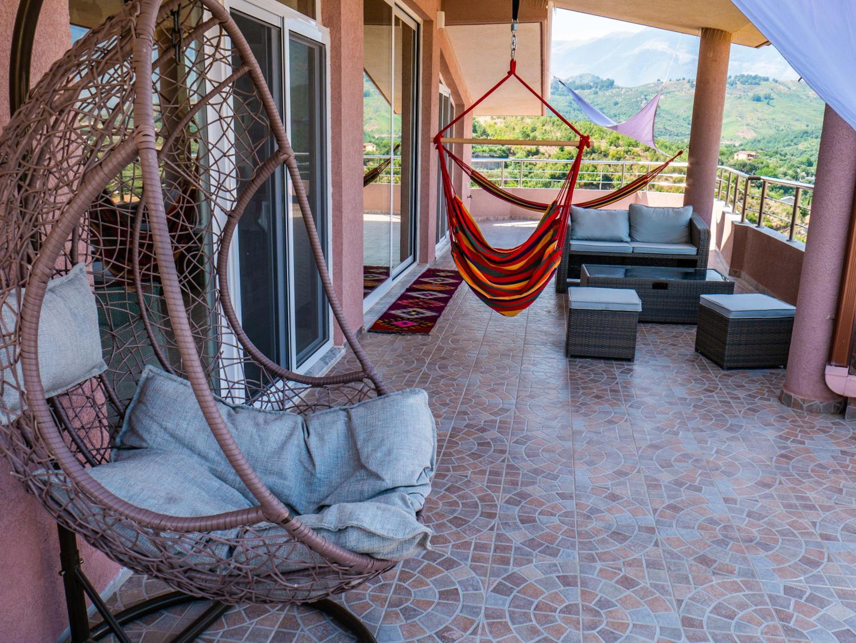 Two-Bedroom Apartment with Terrace and Sea View photo 2