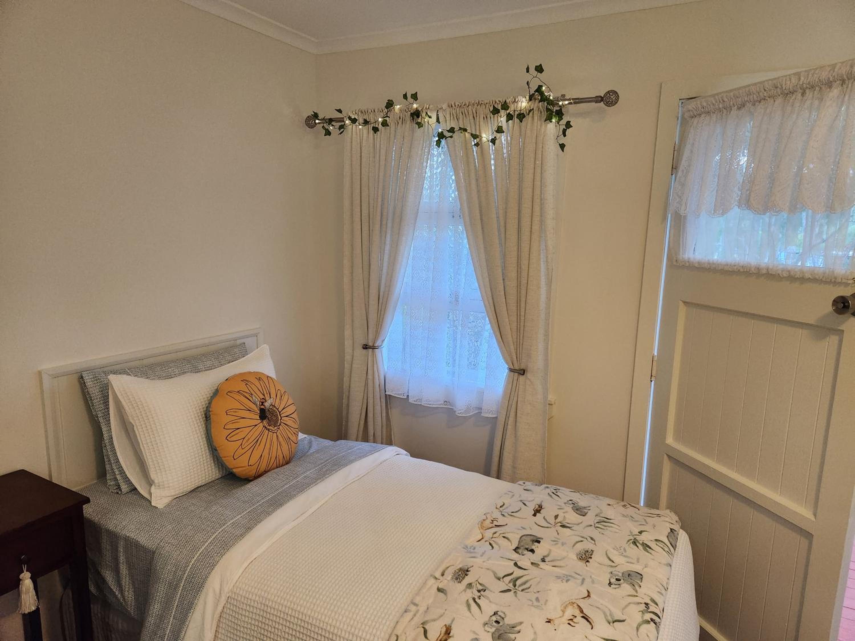 Deluxe Bungalow with Garden View photo 1