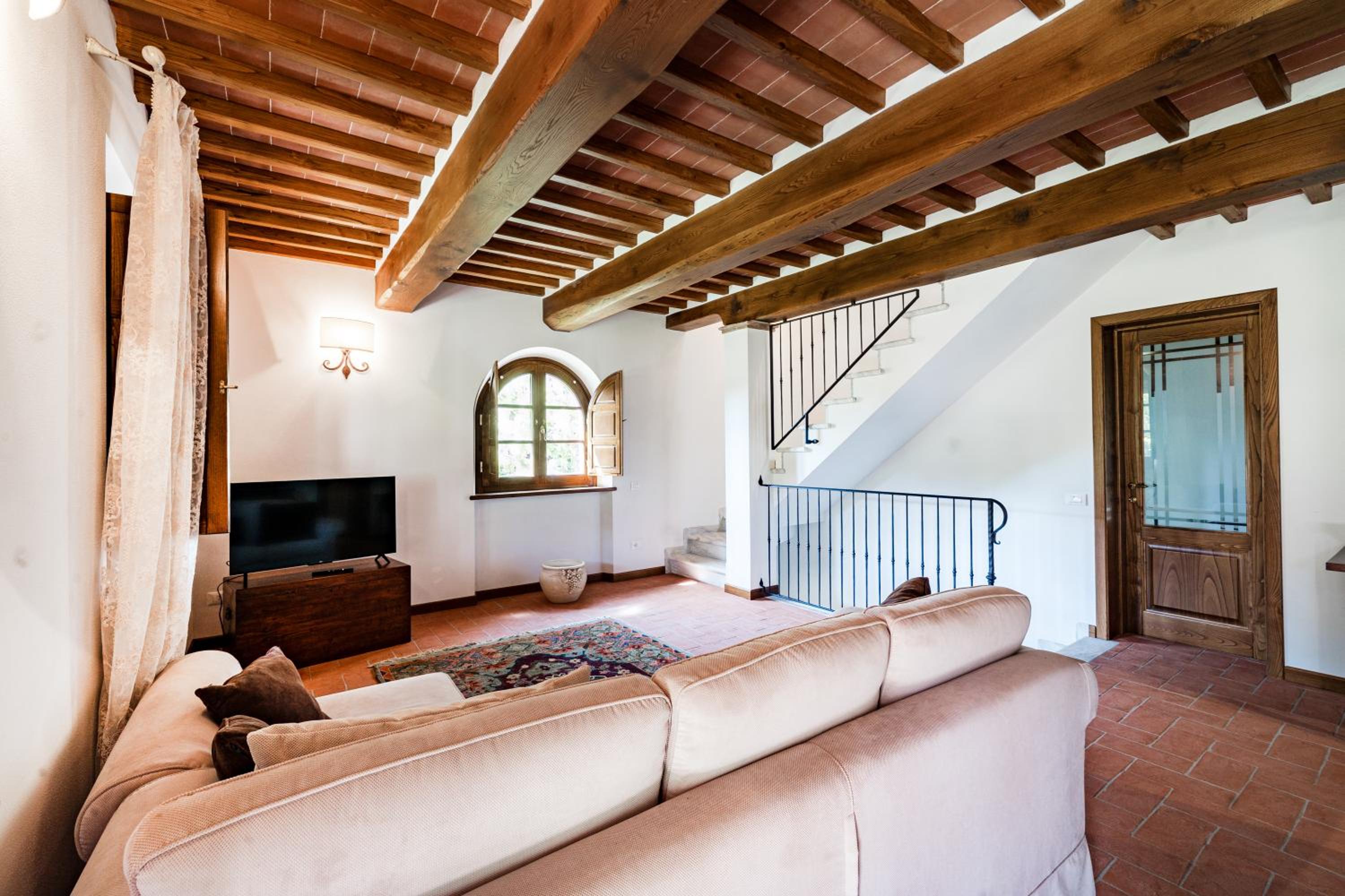 Villa photo 3