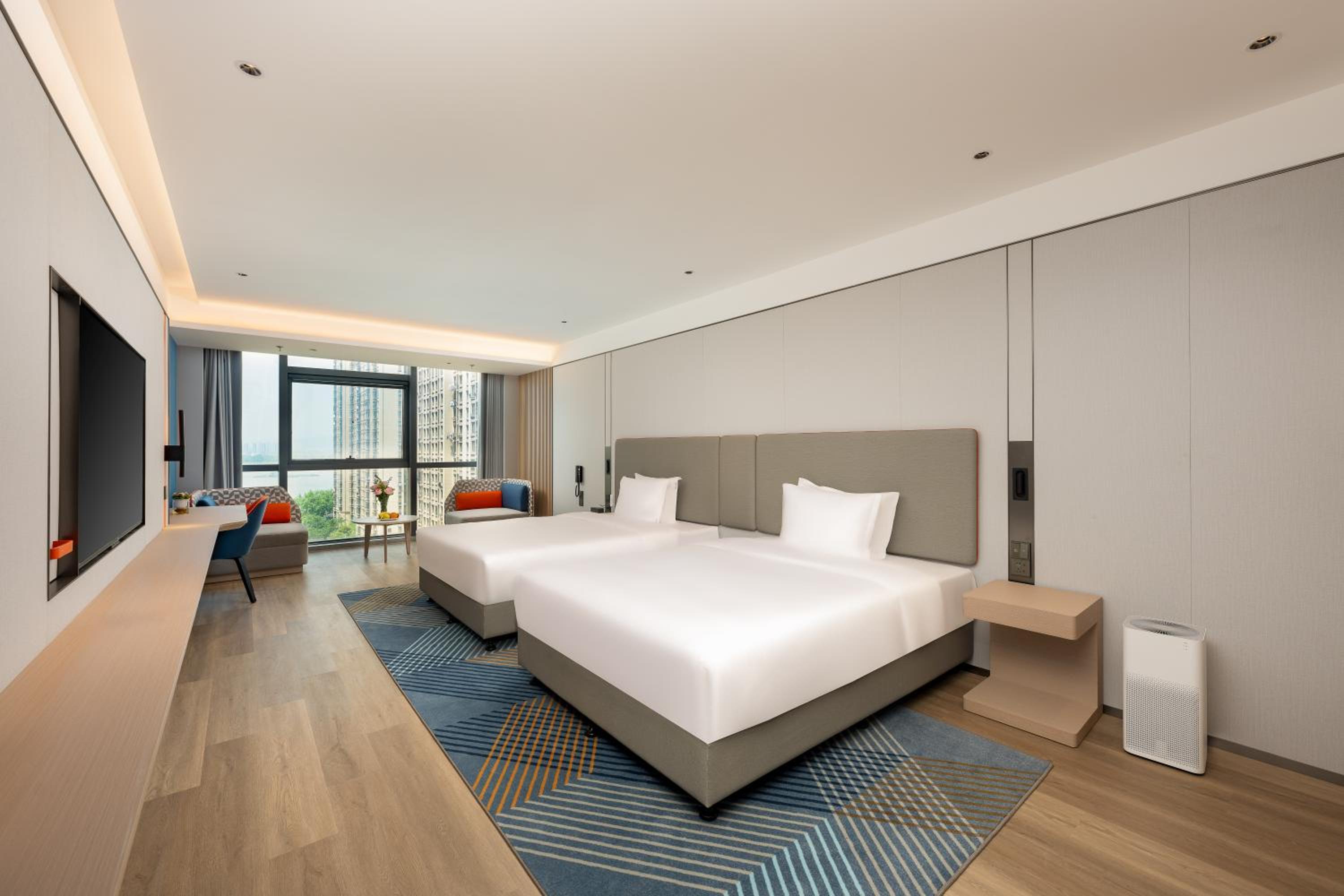 Standard Queen Room with River View photo 2