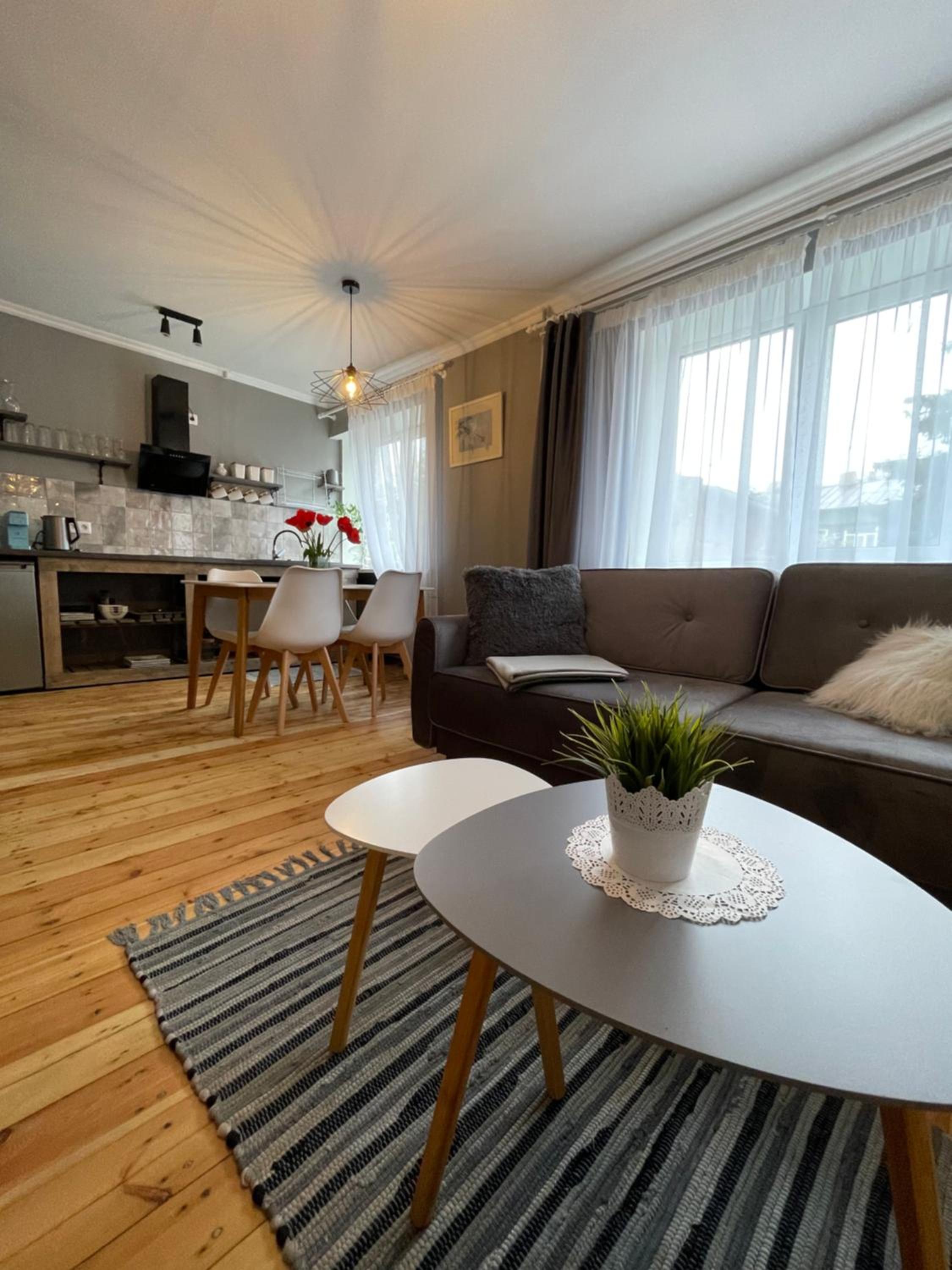 One-Bedroom Apartment photo 1